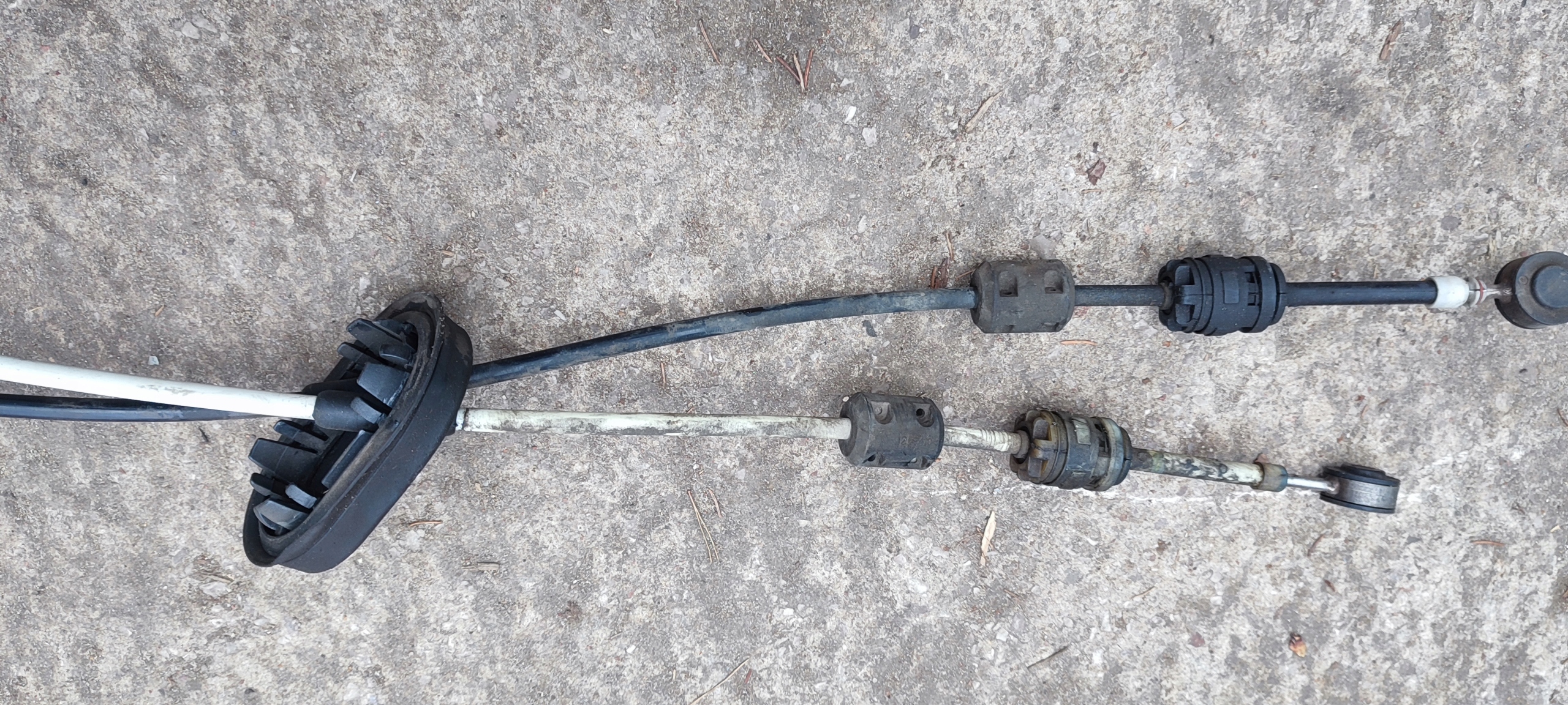 Câble Mécanisme levier vitesse Engrenage OPEL INSIGNIA 2.0CDTI 55560992