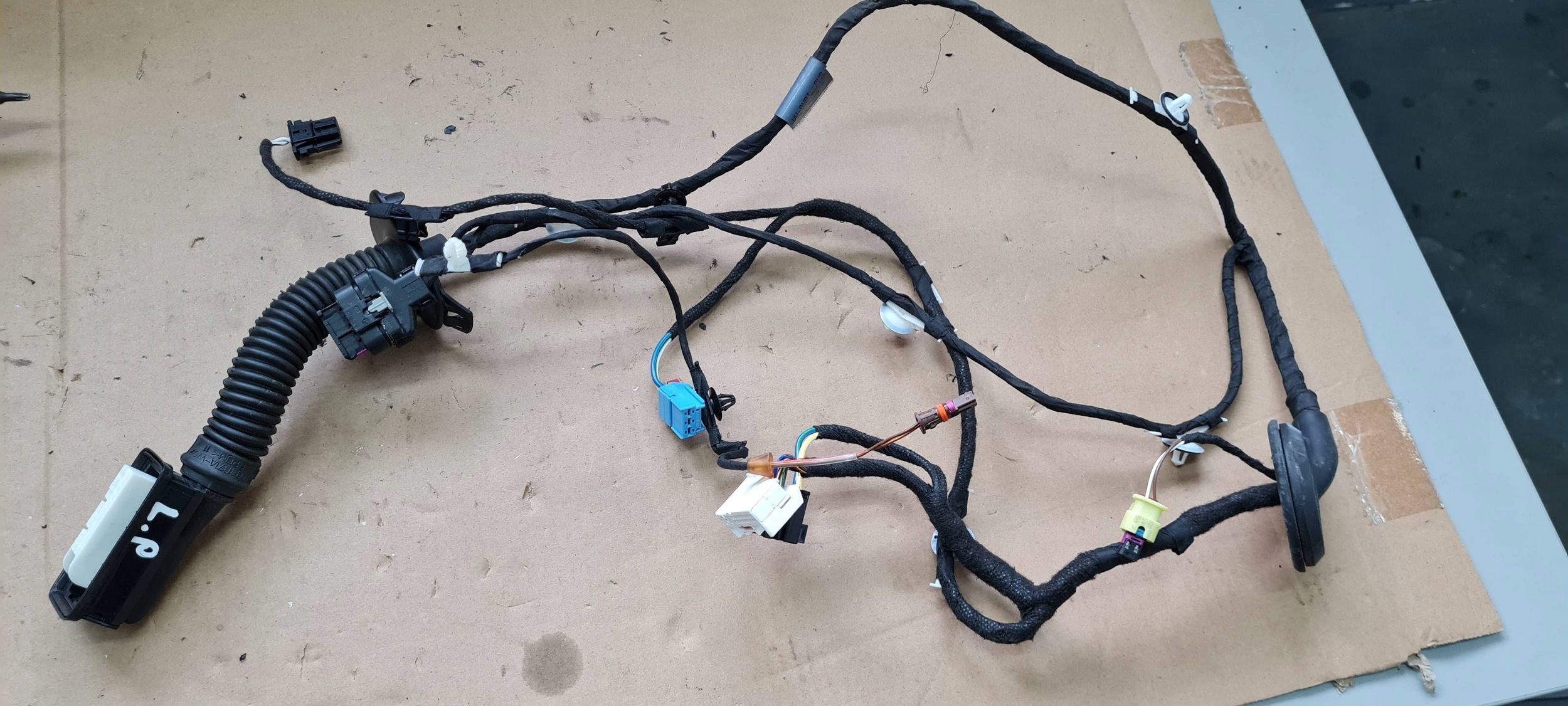 A5 8W S5 LIFT bundle wiring door front right 8W8971030D