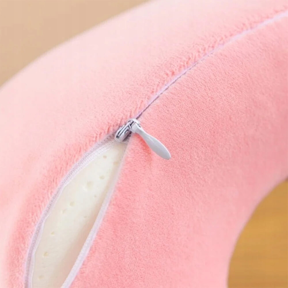 WYGODNA PODUSZKA PODRÓŻNA ROGAL NA SZYJĘ DO SAMOLOTU AUTA PIANKA MEMORY Kolor dominujący róże i fiolety