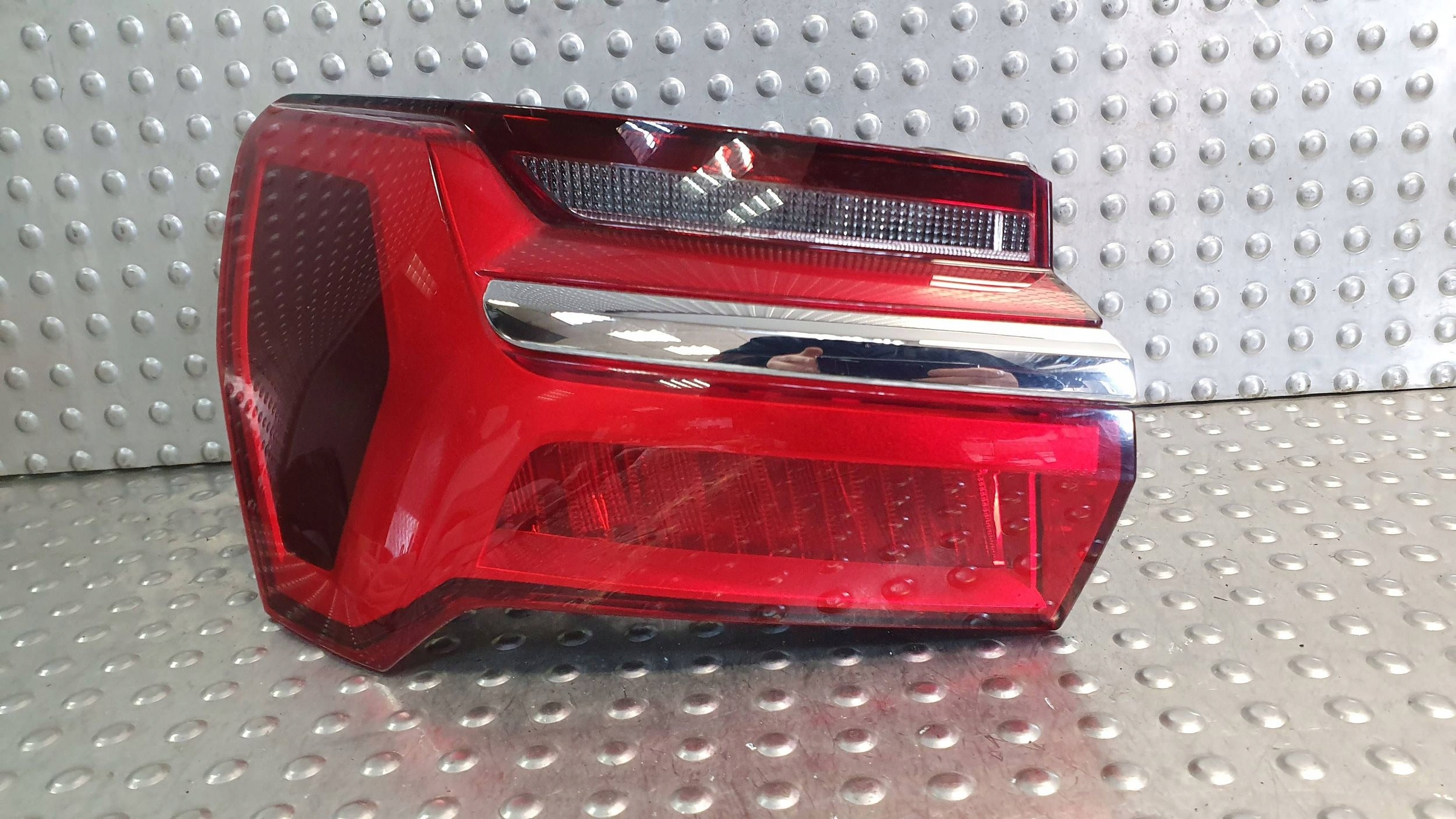 light rear part left AUDI A6 C8 sedan 18- 4K5945069