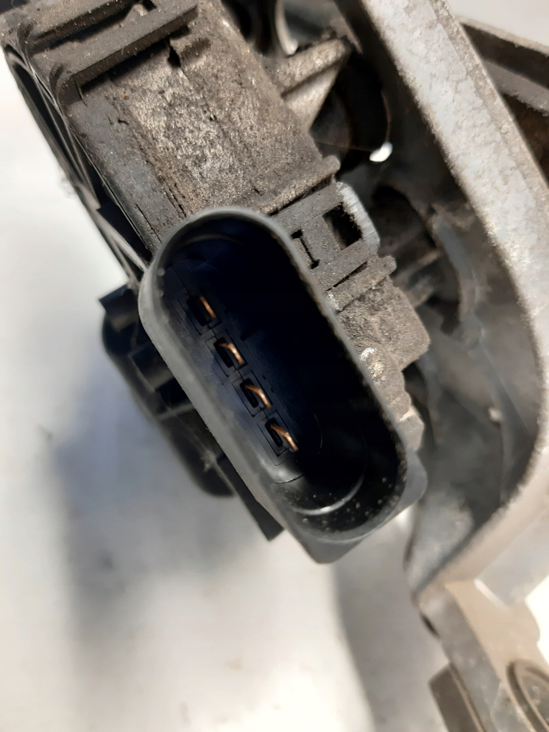 wiper mechanism front FORD MONDEO MK4