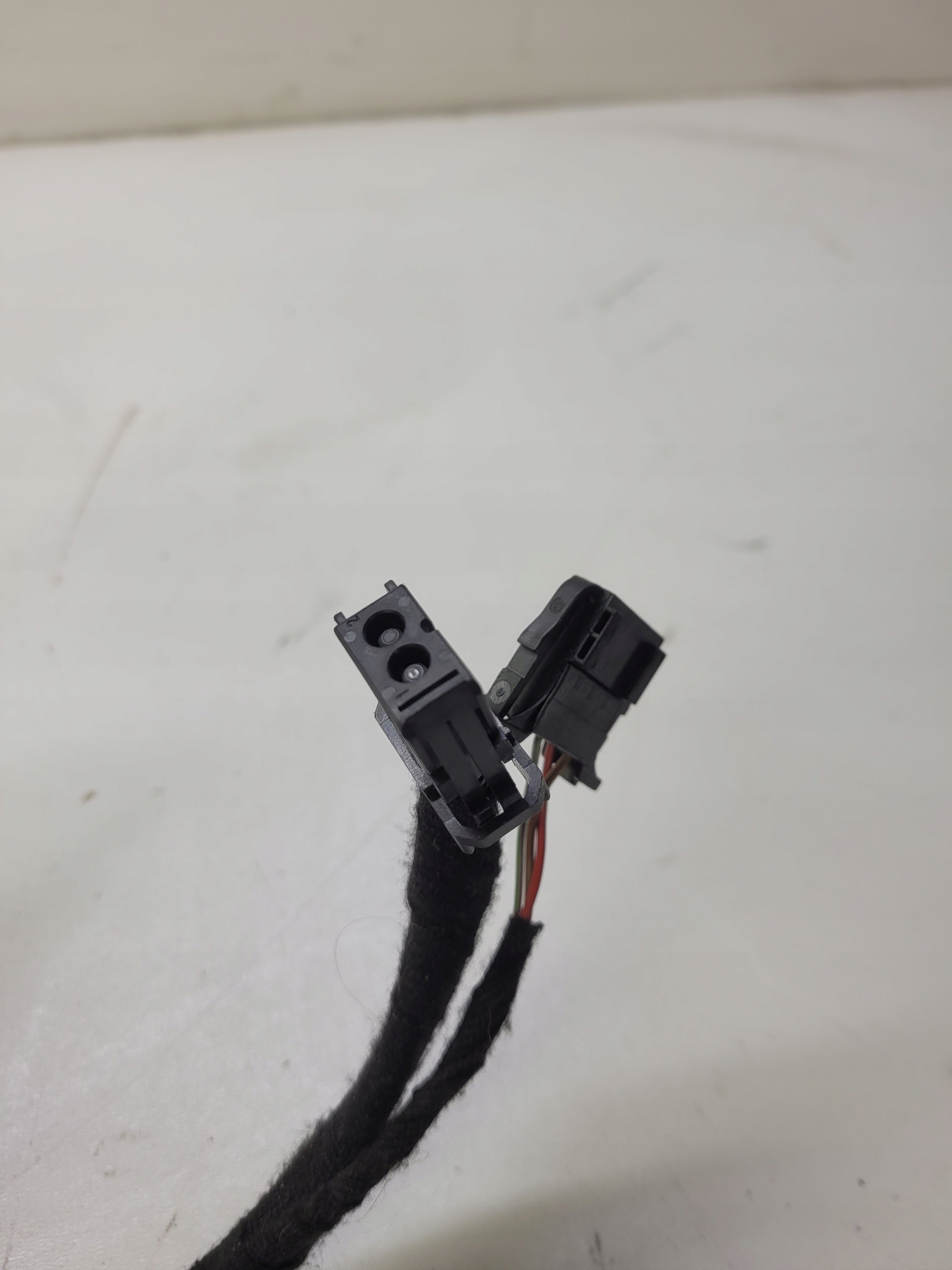 KABEL PRIJENOS SWIATLOWOD AUDI A4 A5 A6 Q5 8F001289