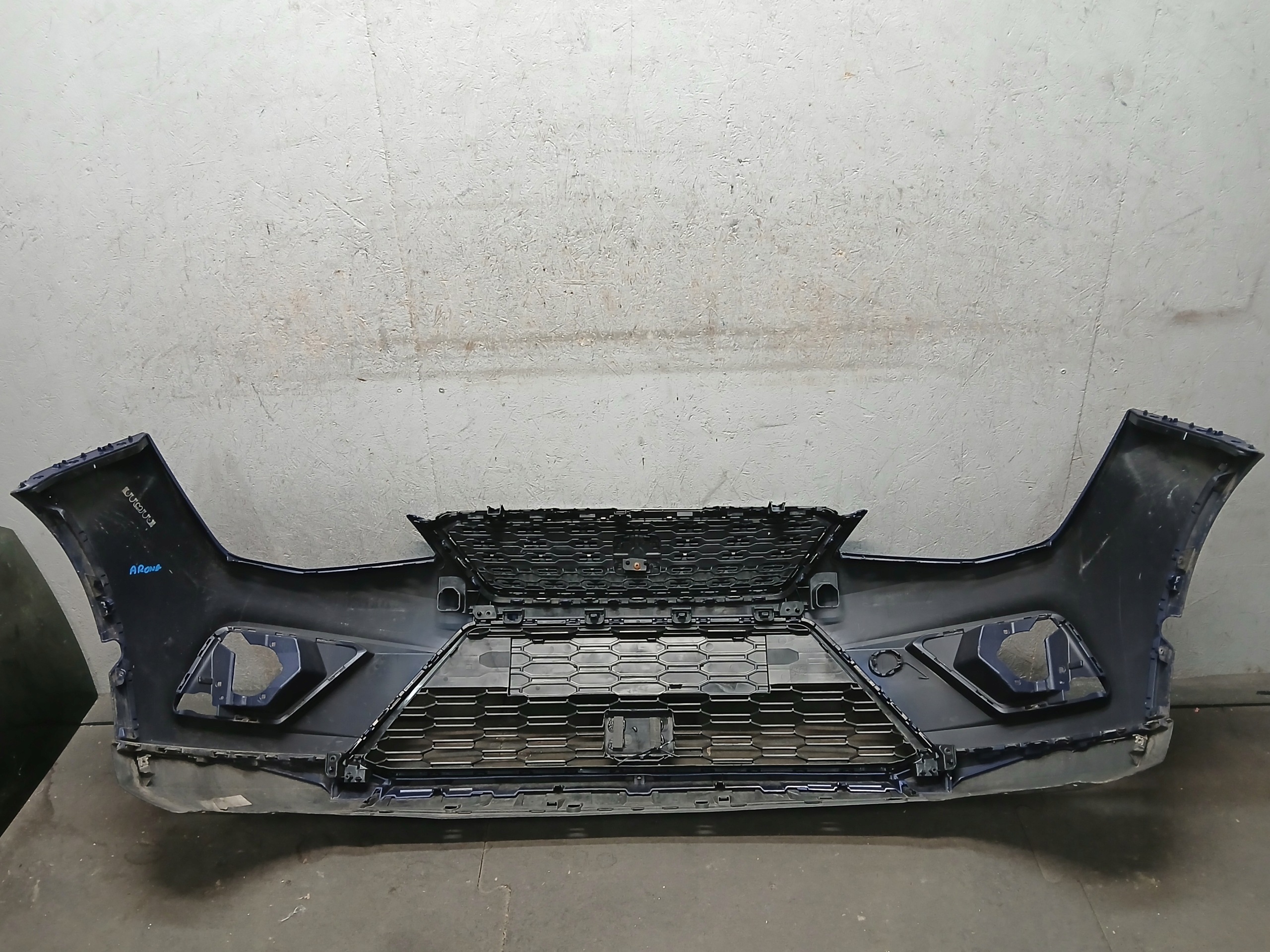nárazník předek SEAT ARONA