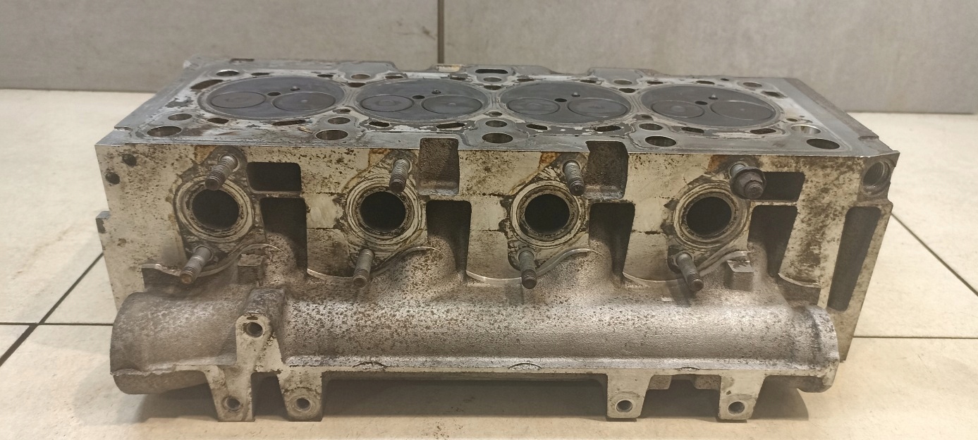 head. RENAULT SCENIC II
