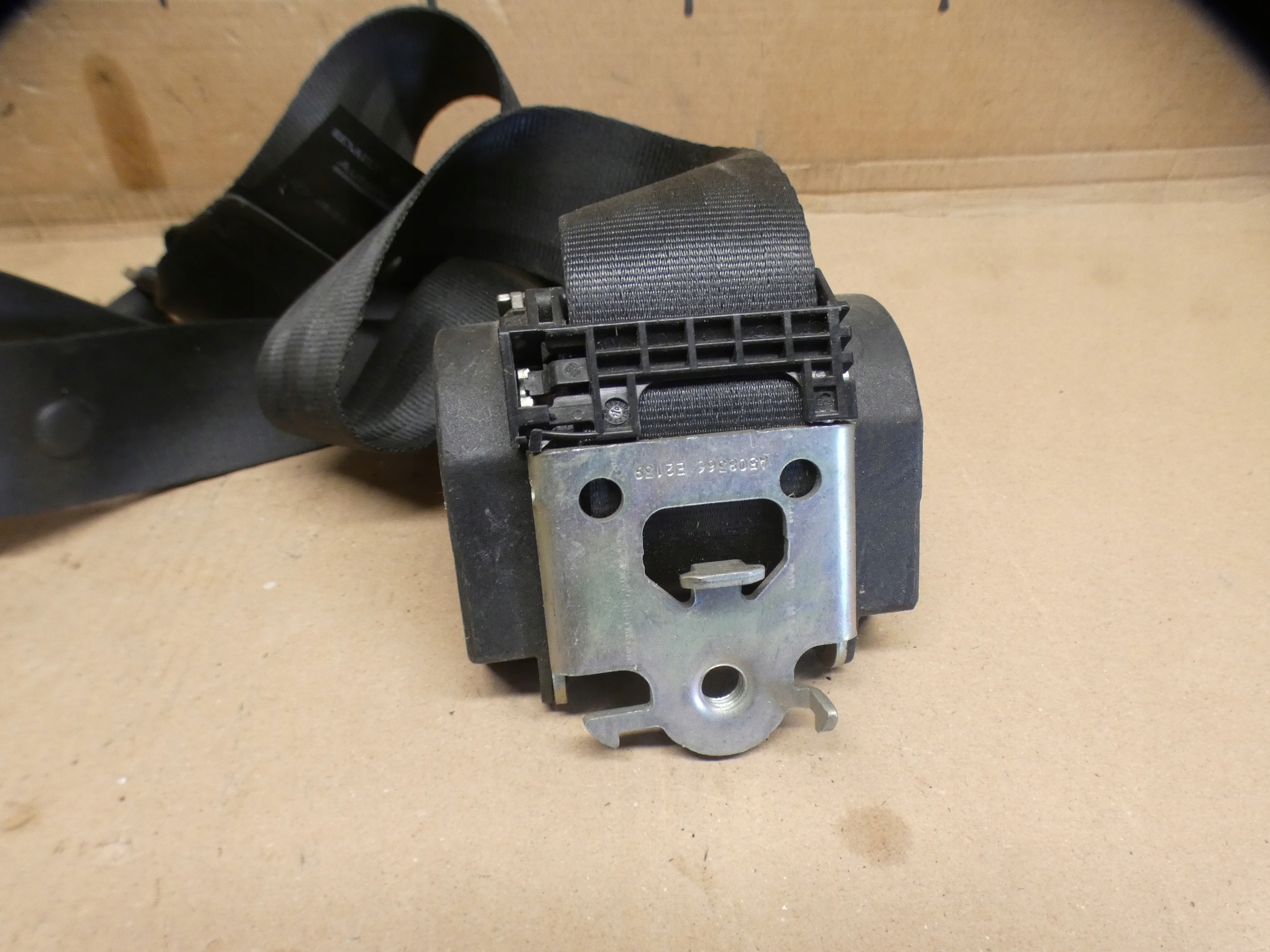 Dacia Logan and tension belt safety right left front 934787