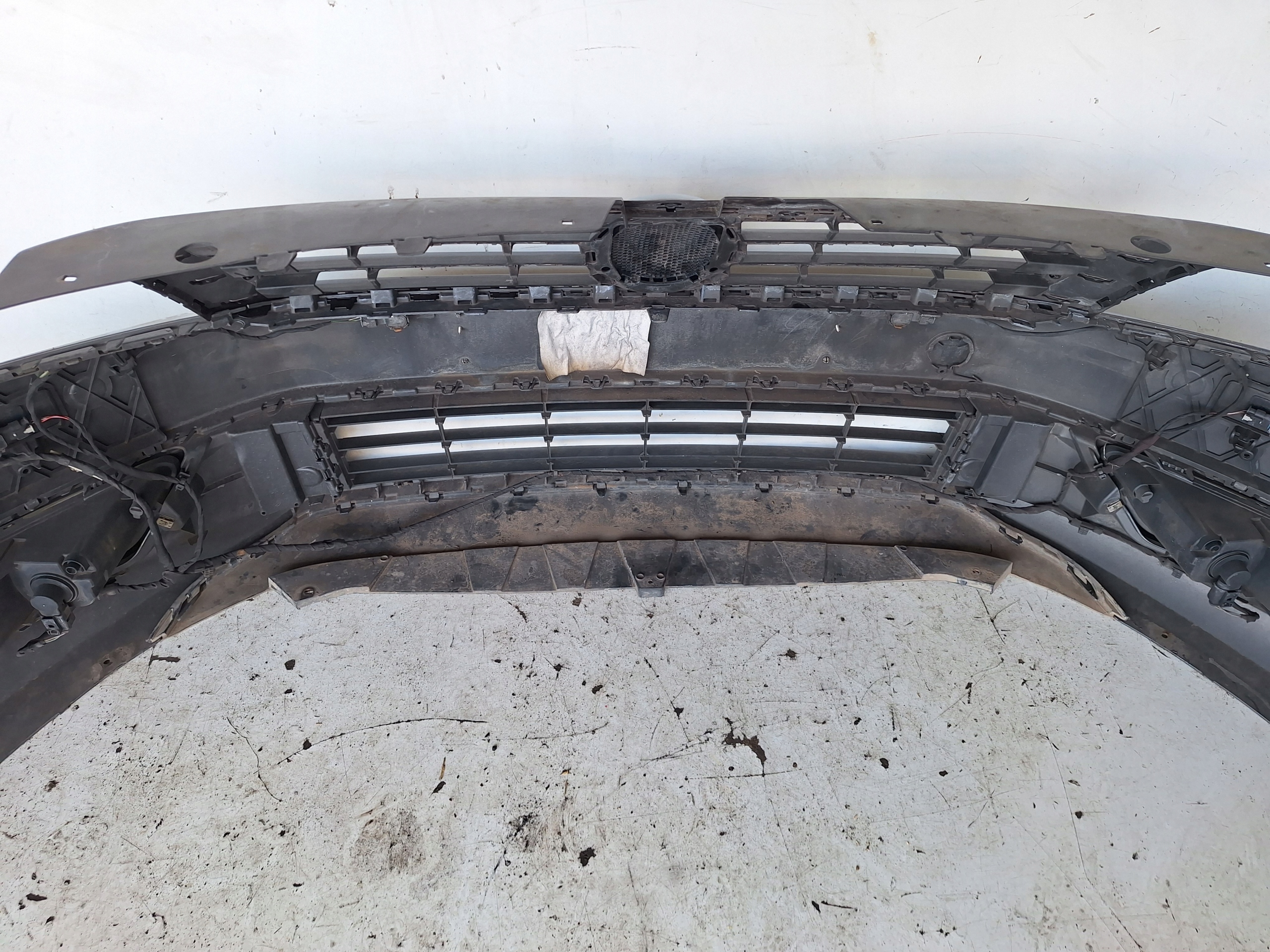 VOLKSWAGEN PASSAT B7 10-14 bumper + PDC