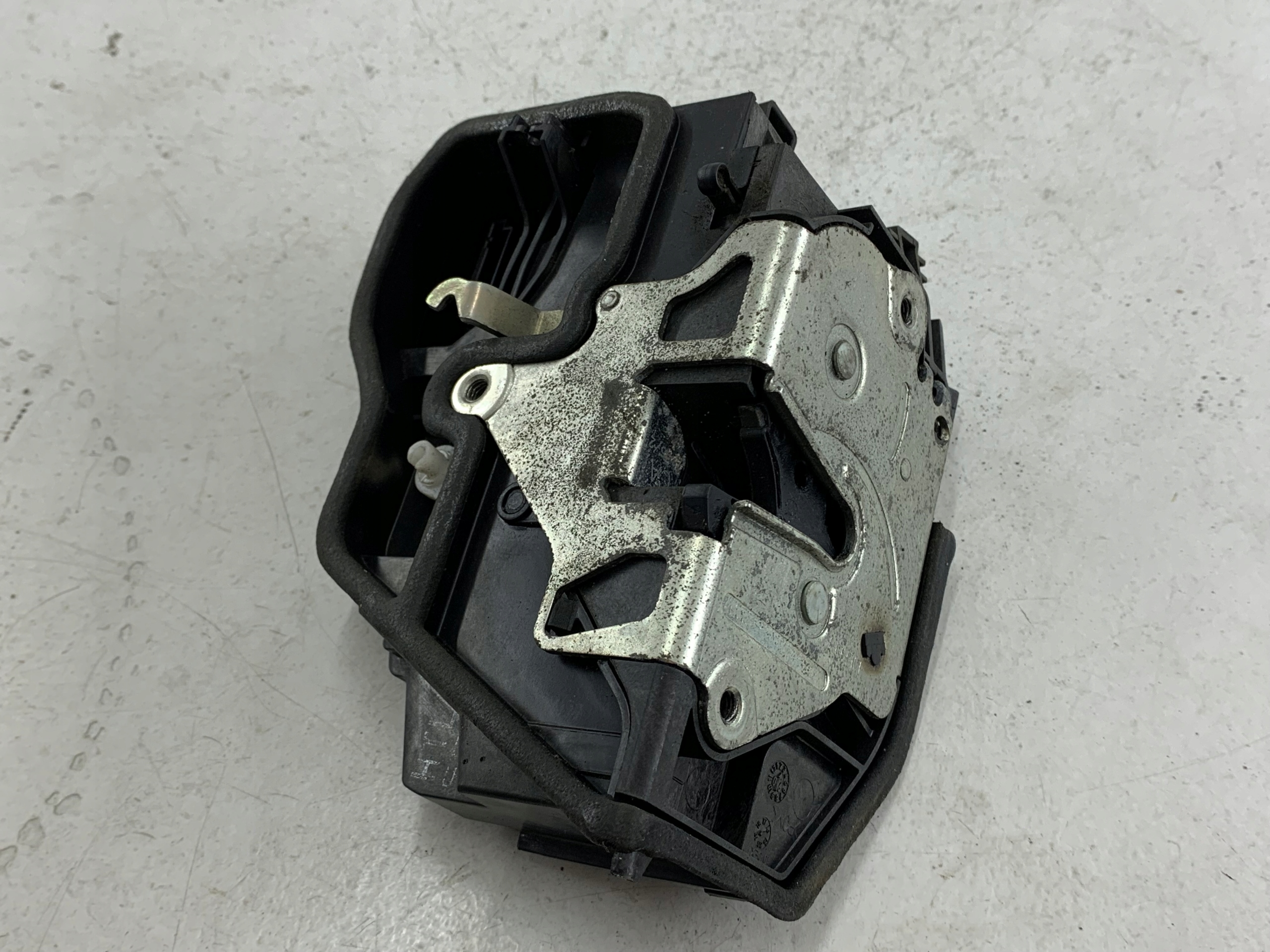 BMW E60 E61 Schloß Tür links heck 7167075