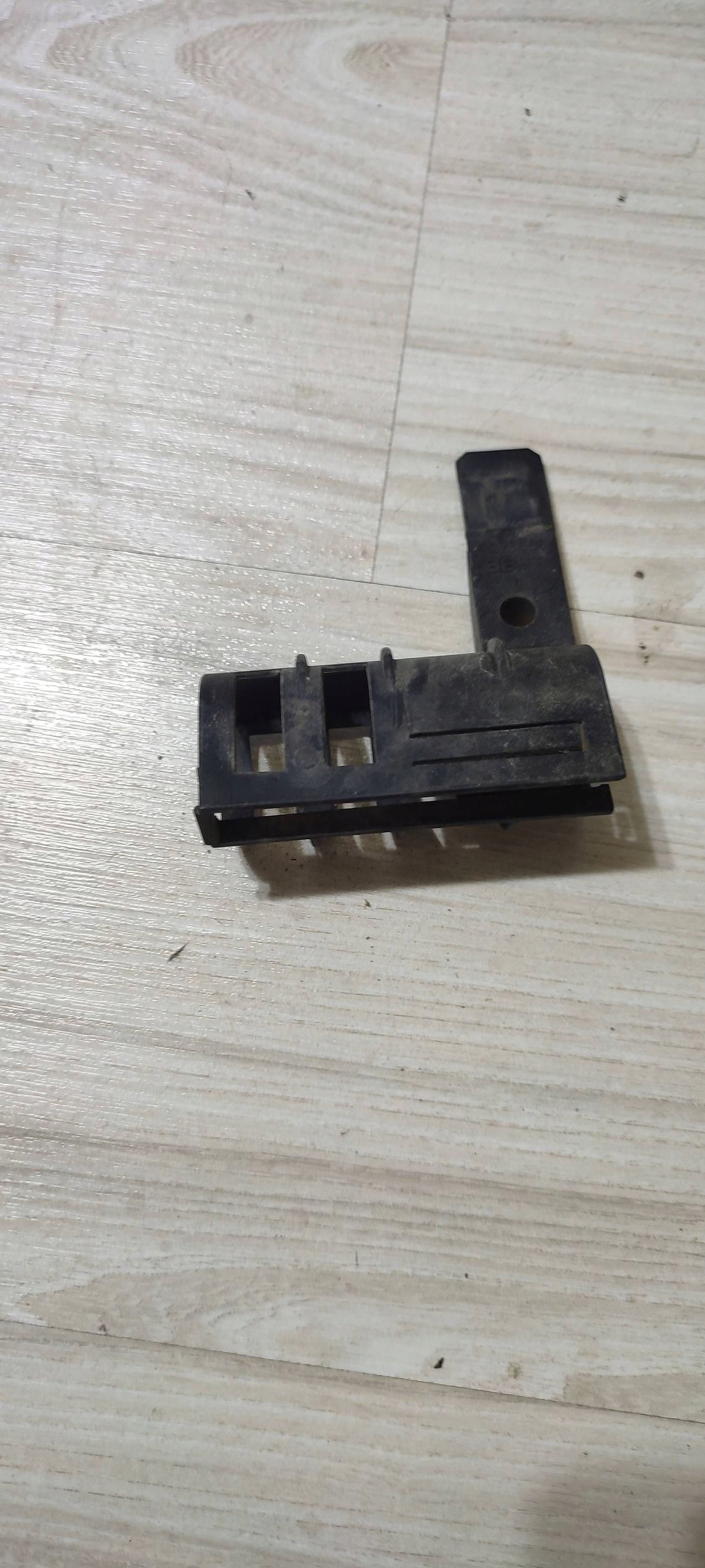 Support plaque Radiateur Peugeot Rifter 7026555