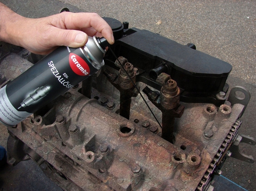 PREPARAT DO DEMONTAŻU WTRYSKÓW 500ml CARAMBA SPRAY Pojemność opakowania 500 ml