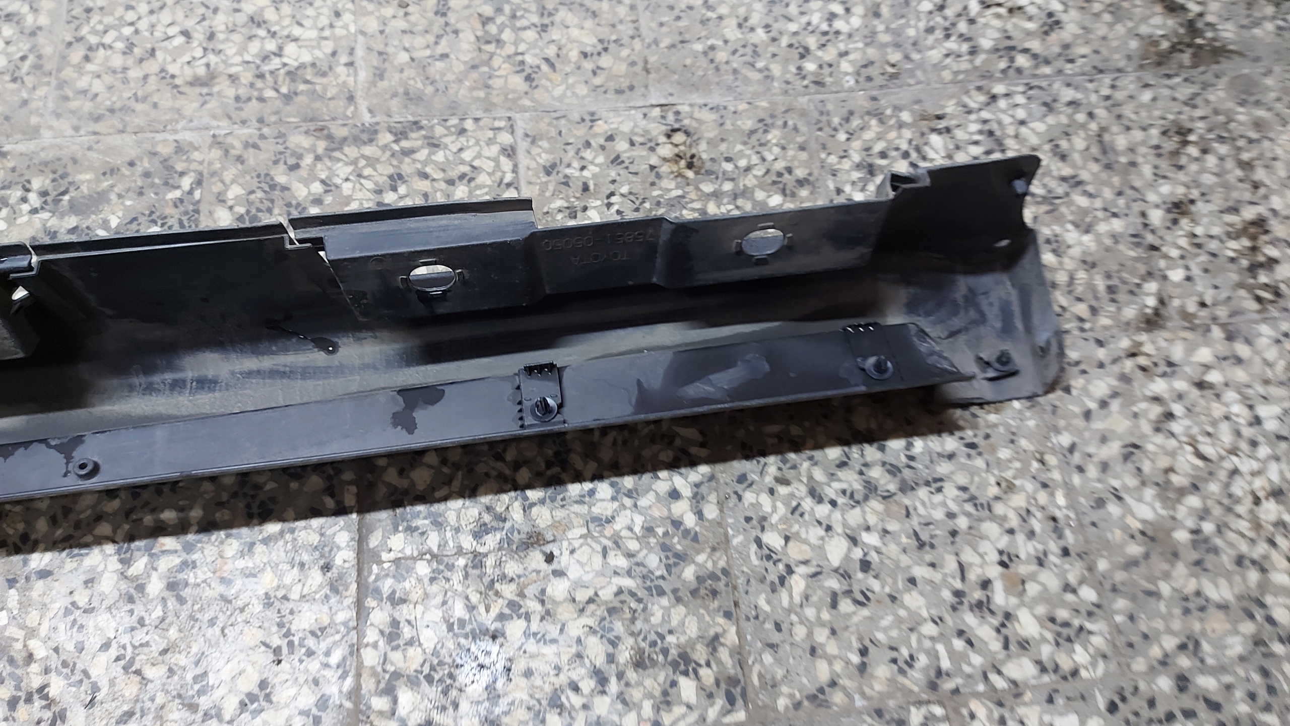 threshold moulding cap threshold right TOYOTA AVENSIS T27 15- LIFT