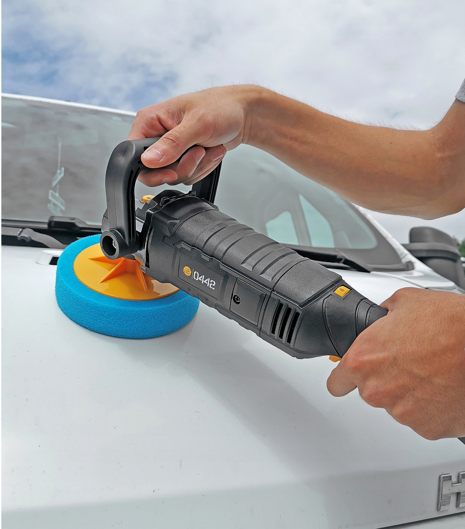 POLERKA SAMOCHODOWA SZLIFIERKA Z REGULACJĄ OBROTÓW + ZESTAW GĄBEK + FILC Marka Majster Polska