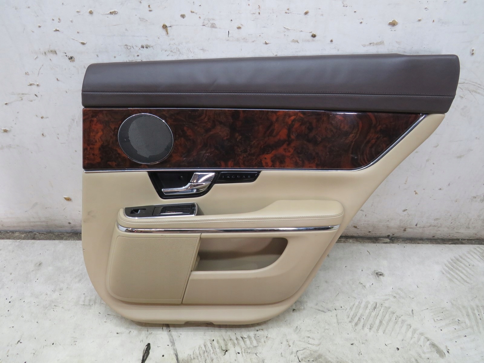 дверные карты правый передний jaguar XJ X351