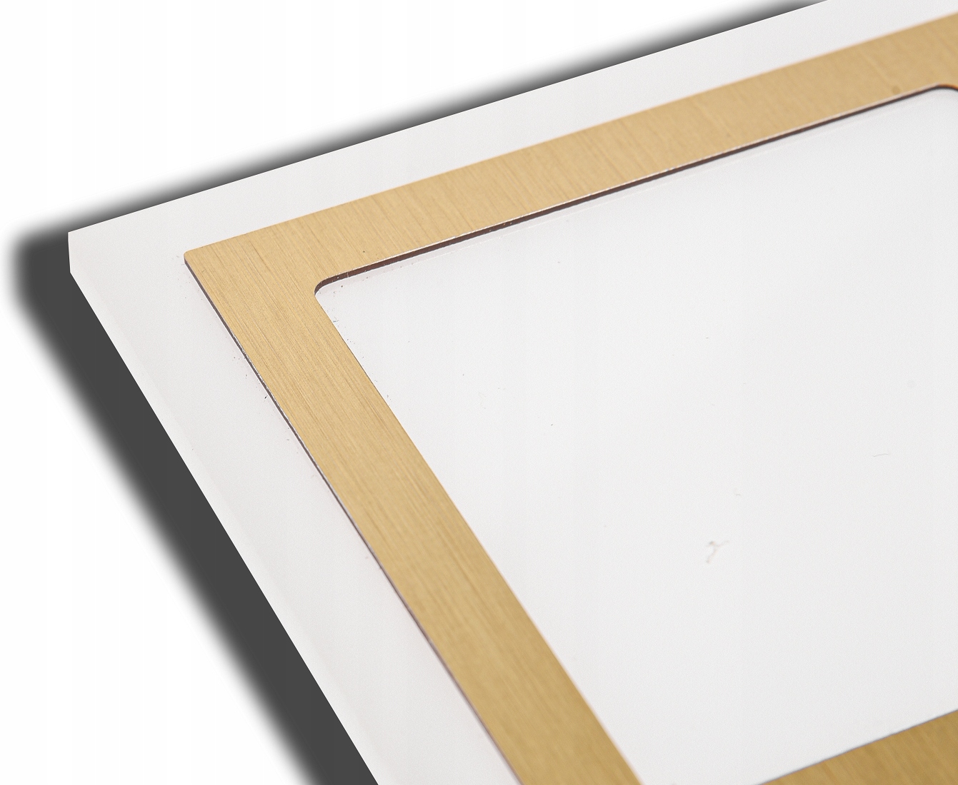 OŚWIETLENIE SCHODOWE LED OPRAWA 1,5W ZŁOTA 230V Kod producenta LEDKOR