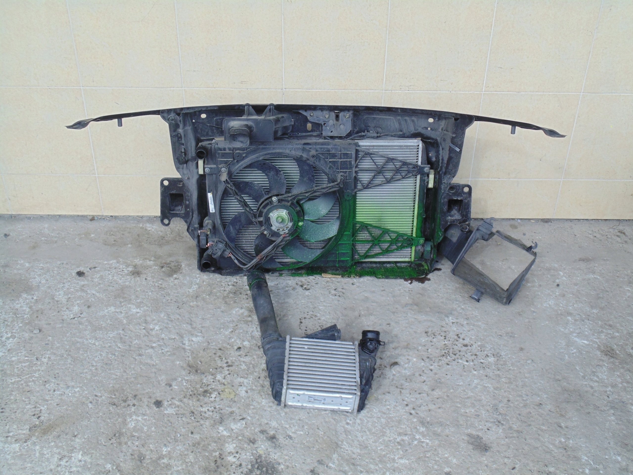 support panel for radiators pillar SKODA FABIA II 1.9 TDI 07R