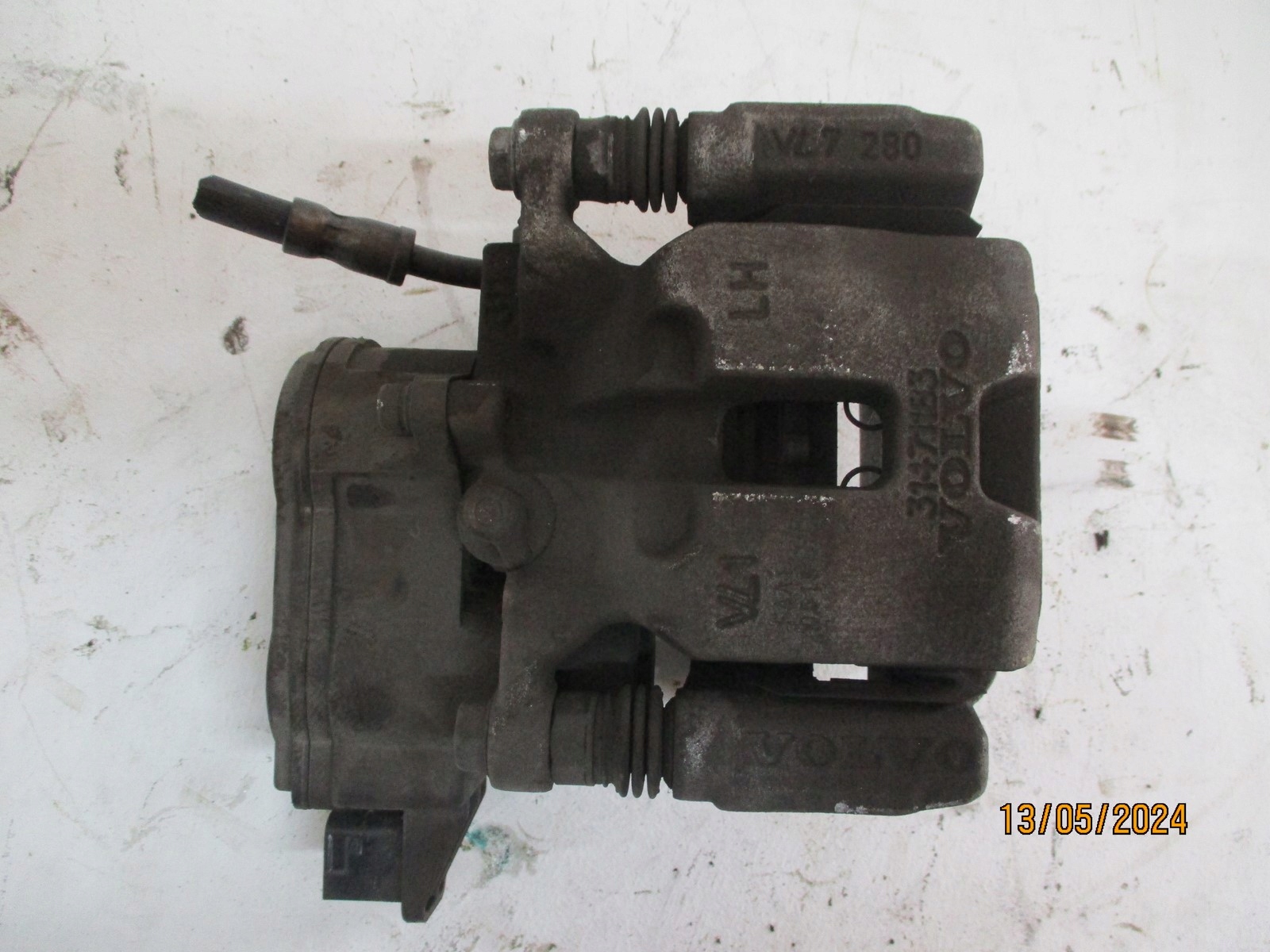 caliper calipers VOLVO XC40 2,0D 31471185 31471183