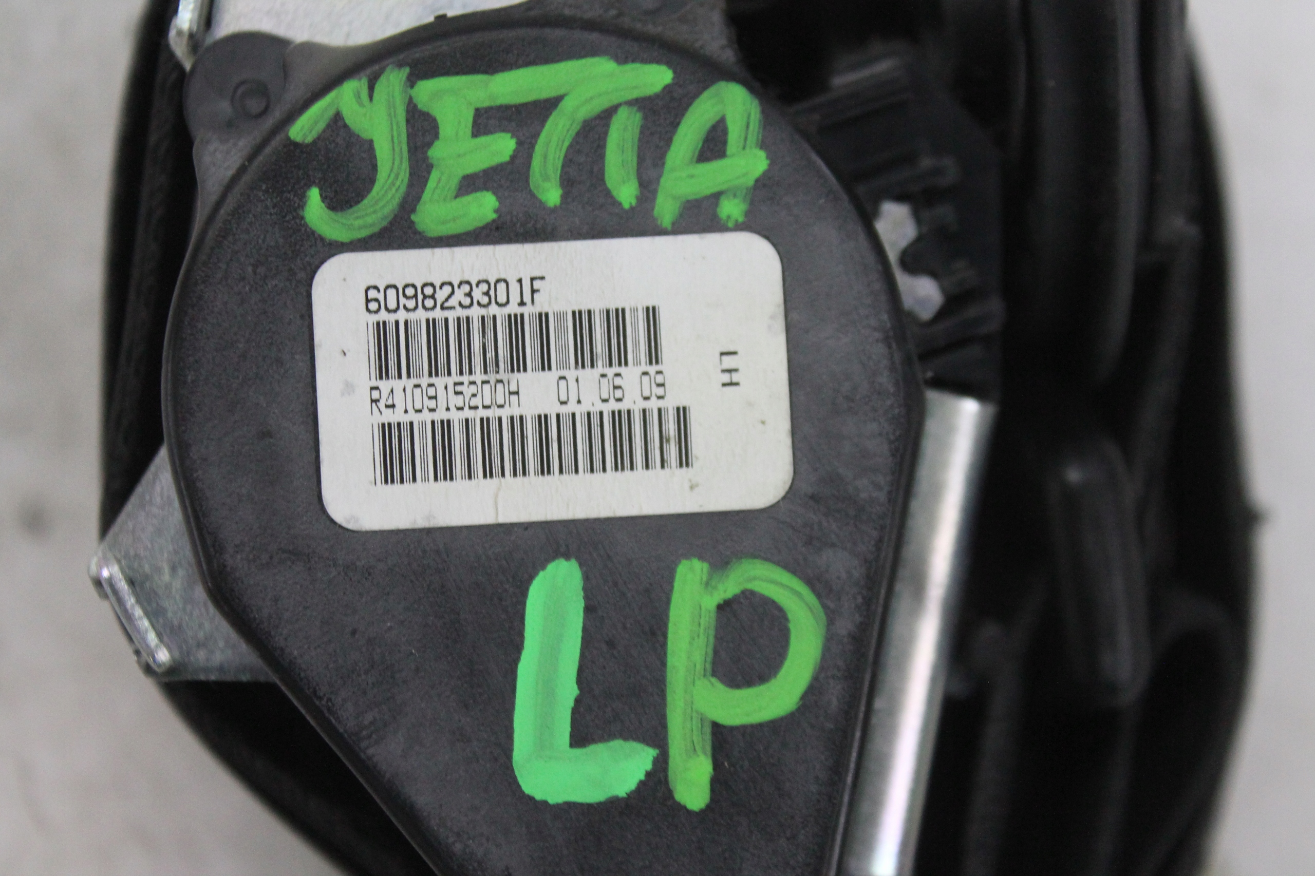 tension belt adjuster left front front VW JETTA V 05-11