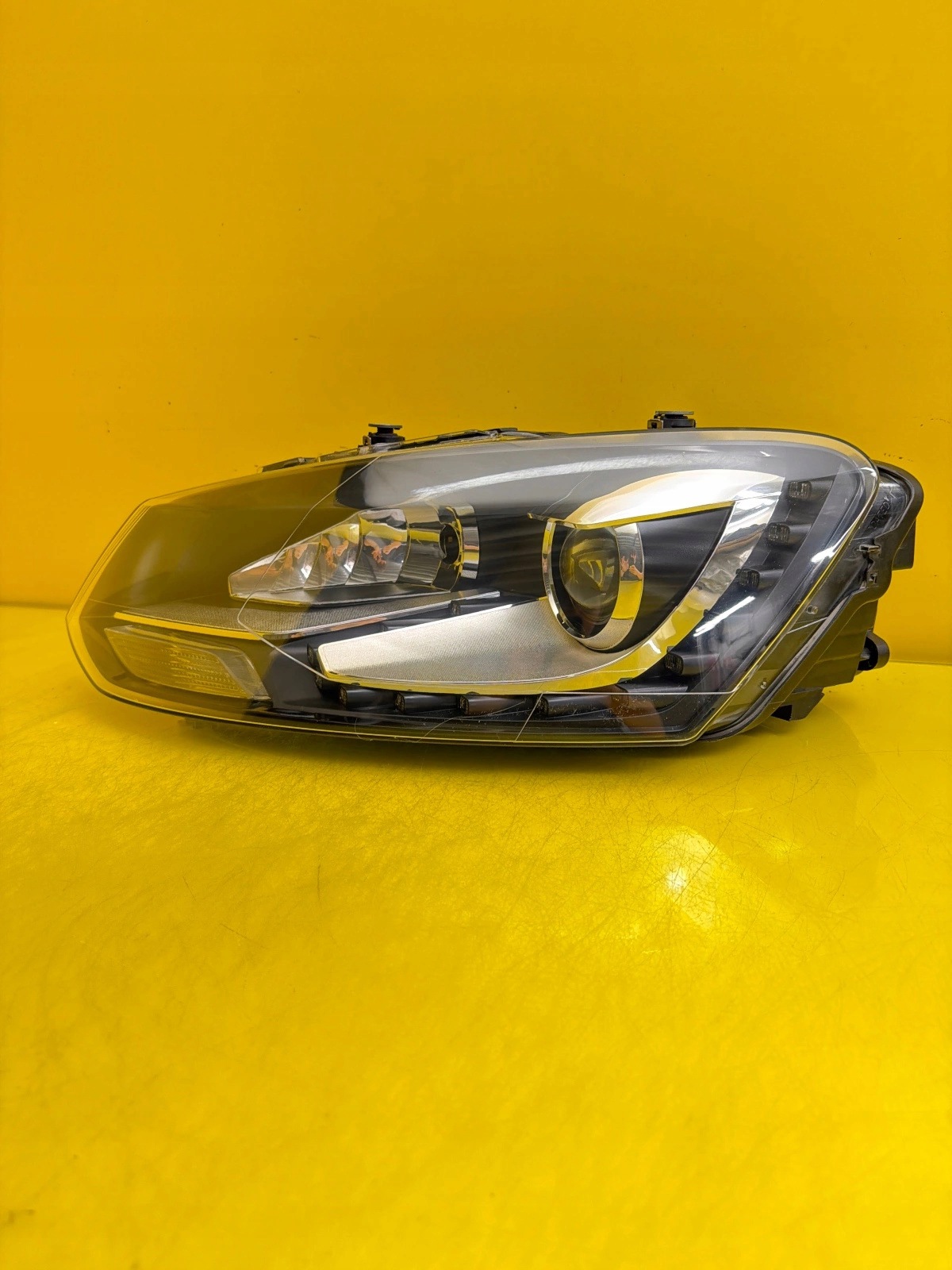 light left VW Polo V 5 Xenon 6R1 6R1941031D 2009-2014