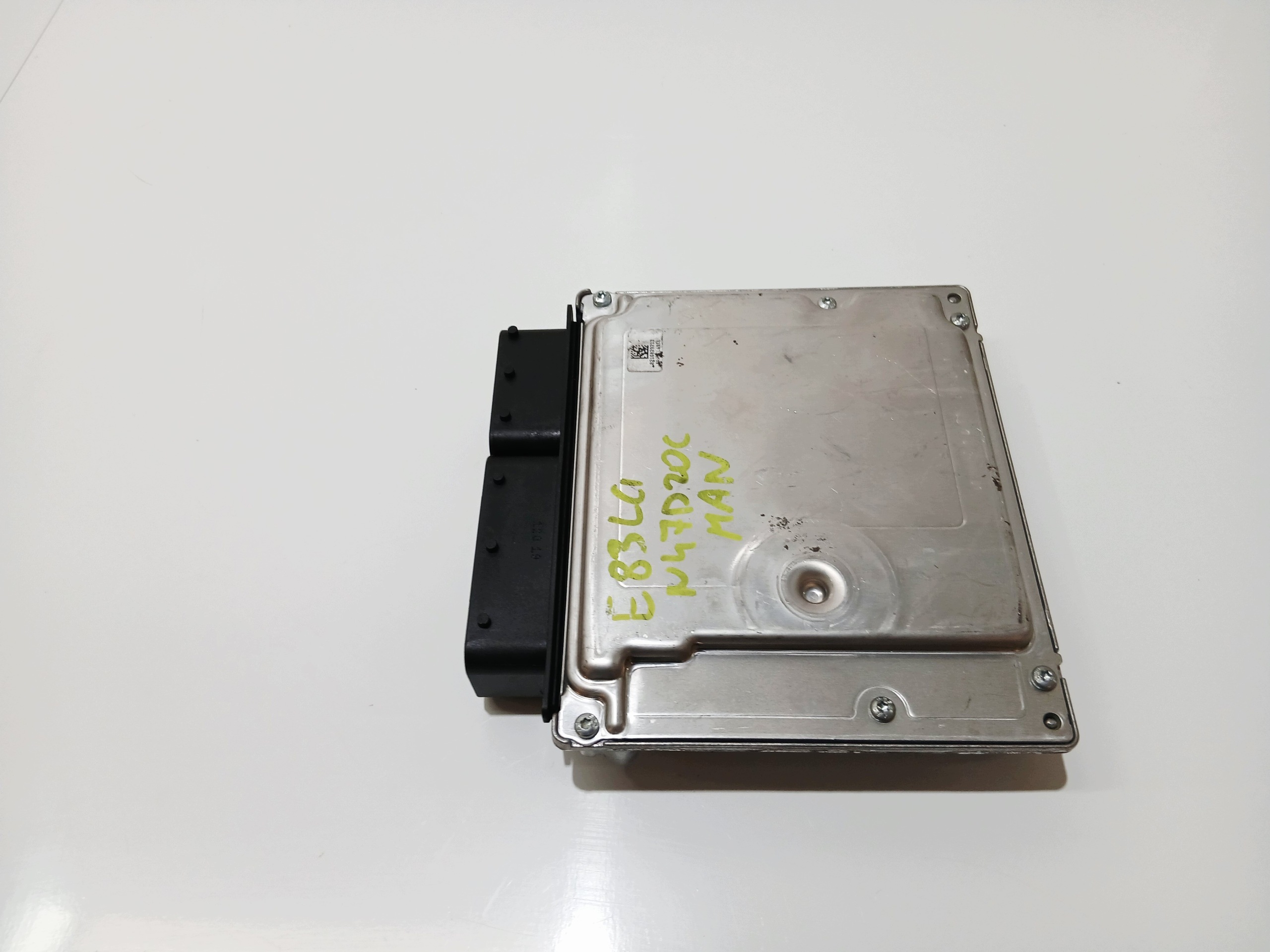 computer control unit of the engine BMW X3 E83 LCI N47 8506373