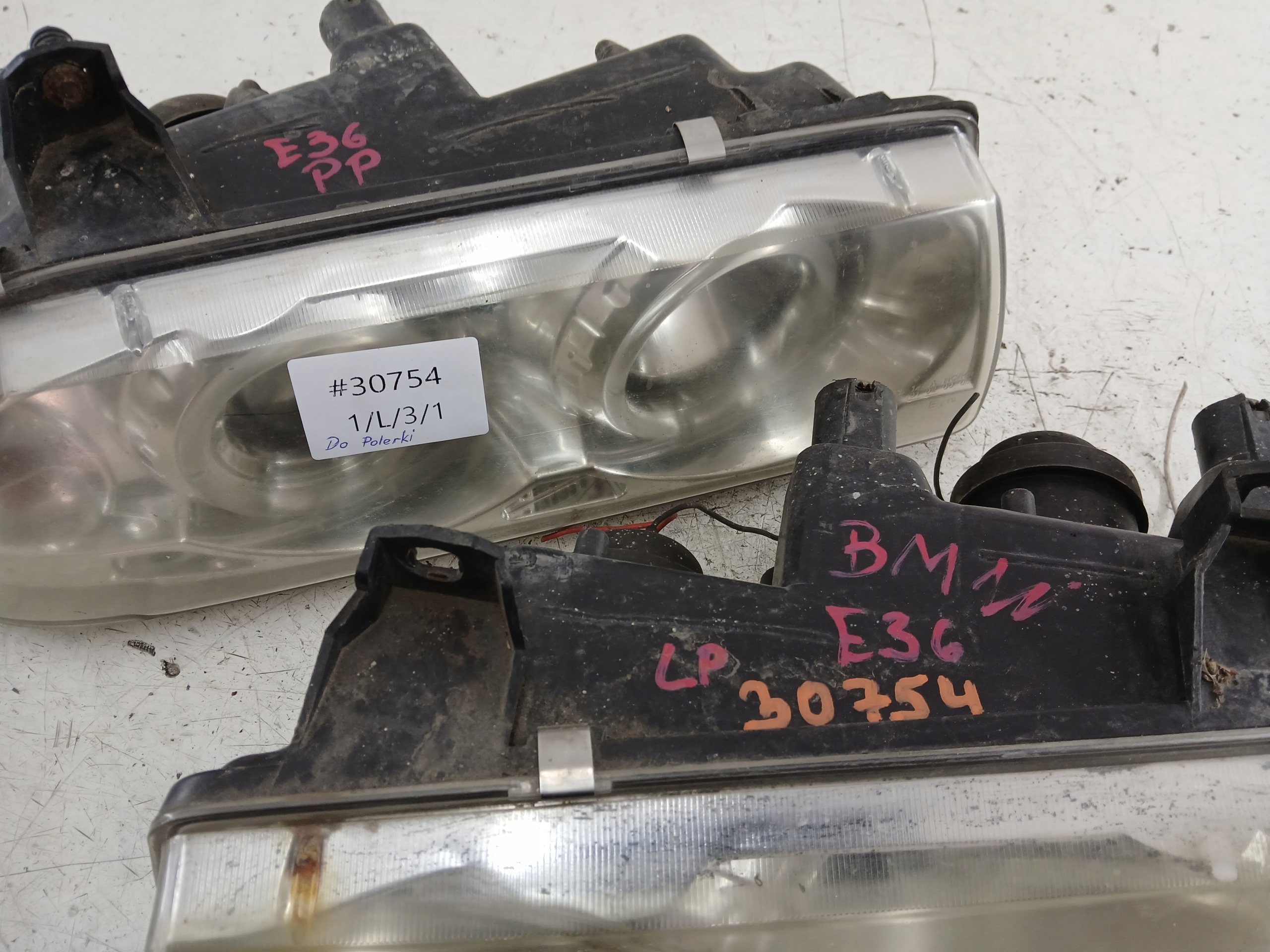 BMW E36 light left right front lens KOMPLET ANGEL EYES DO POLERKI