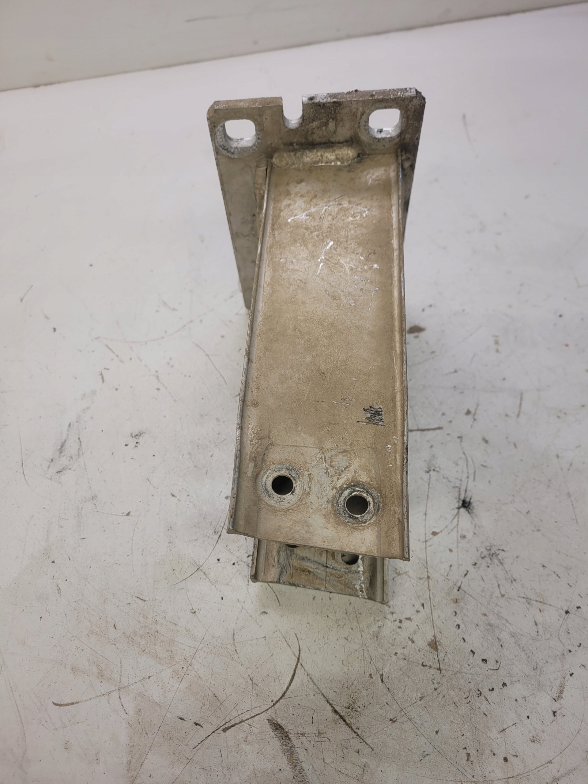 beam tip left tip AUDI A4 B8 8K0807133B