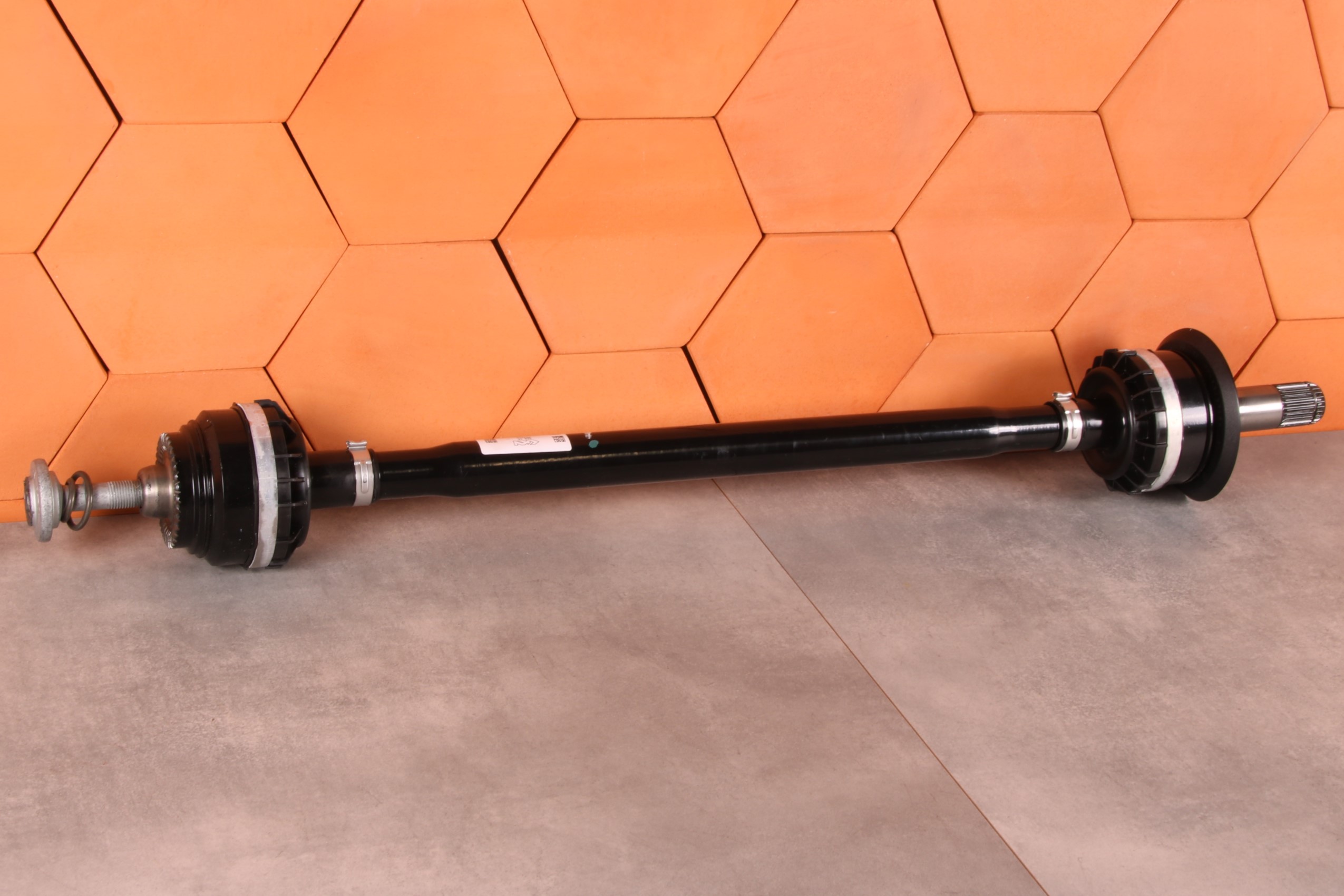 BMW 2' G42 3' G20 B46D B48C B48D semi-axis drive right rear 8487124 29 km!!