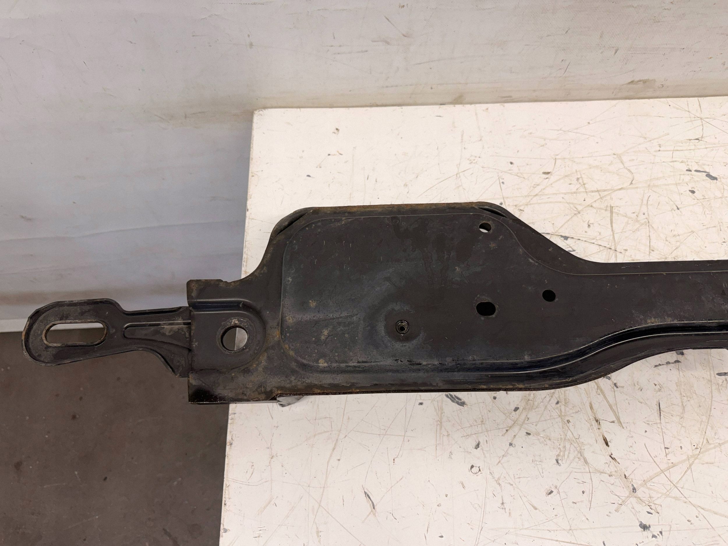 Renault Megane IV 1.6 dCi radiator stiffener