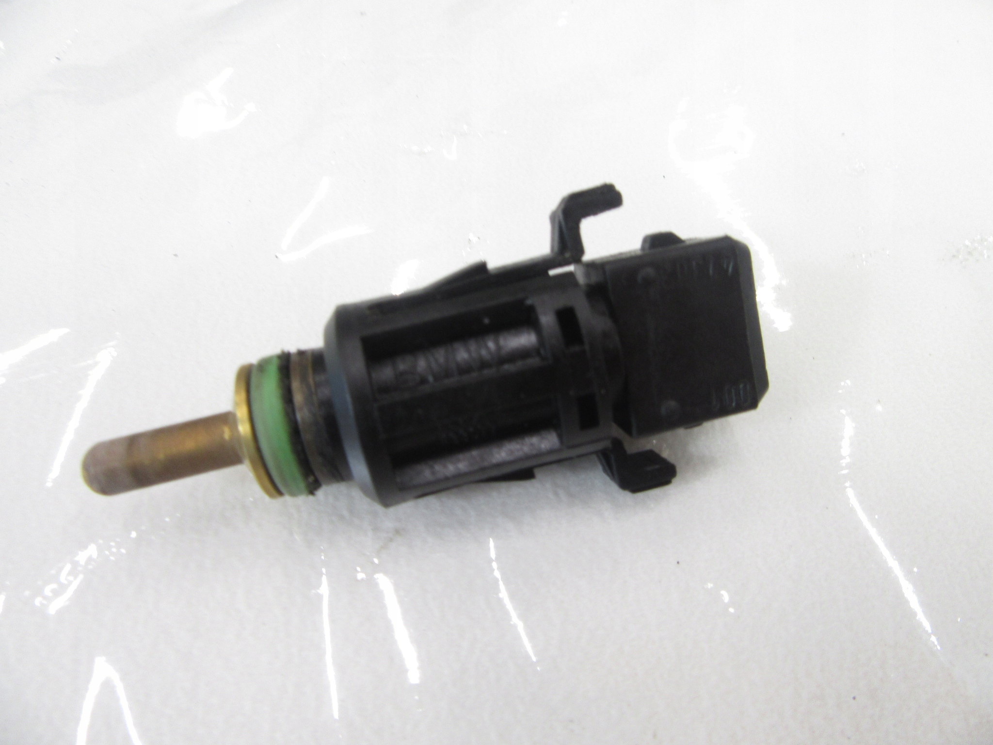 Sensor temperatury des Wassers BMW e46 e60 e61 e83 e90 e91 F01F02 F07 F11 F20 F30