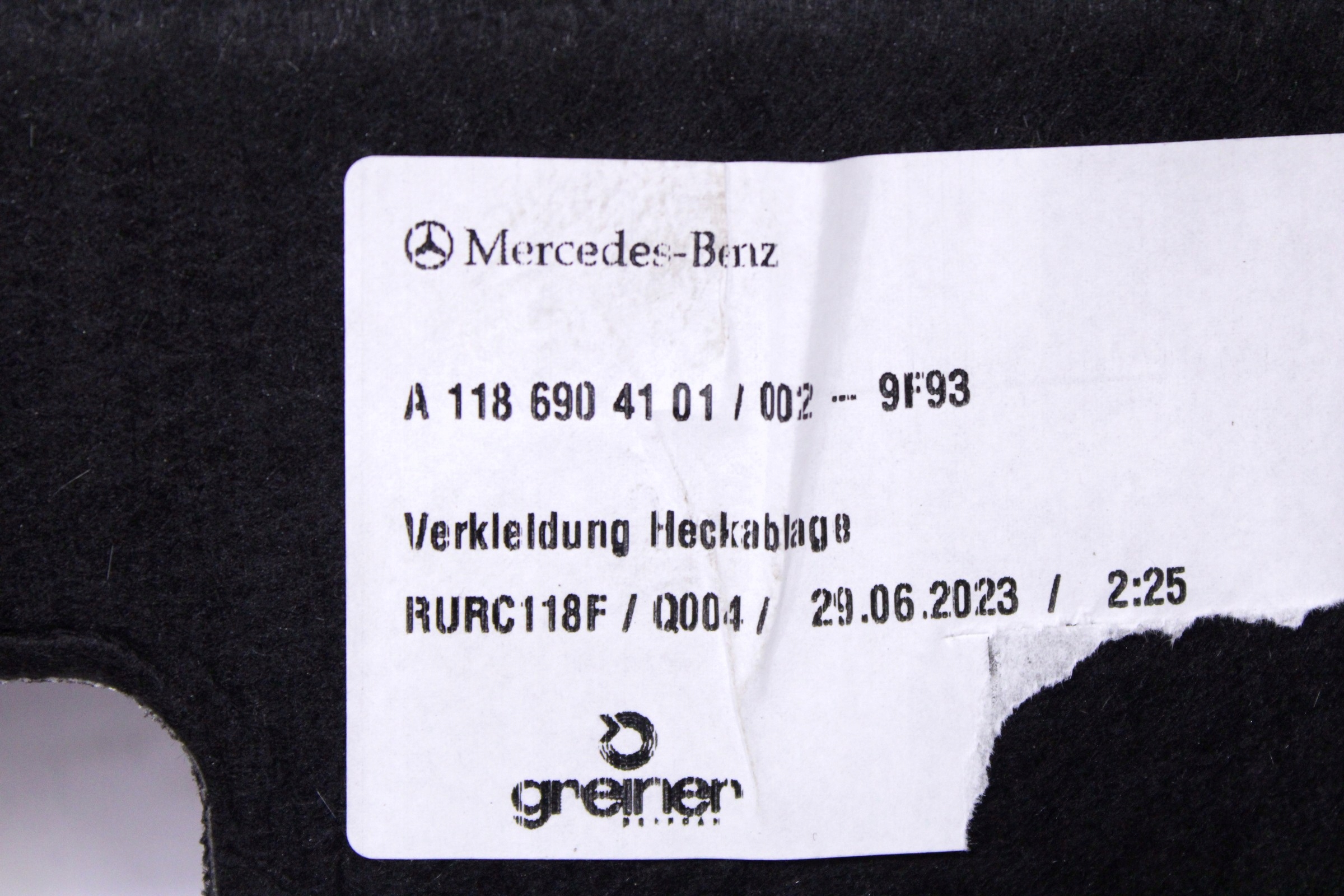 MERCEDES CLA W118 полка задняя багажника A1186904101