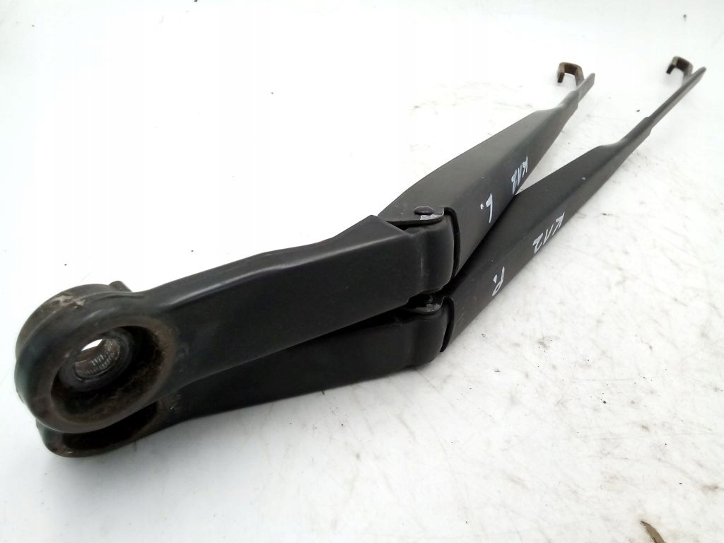 Nissan Micra K12 wiper arm left and right EU