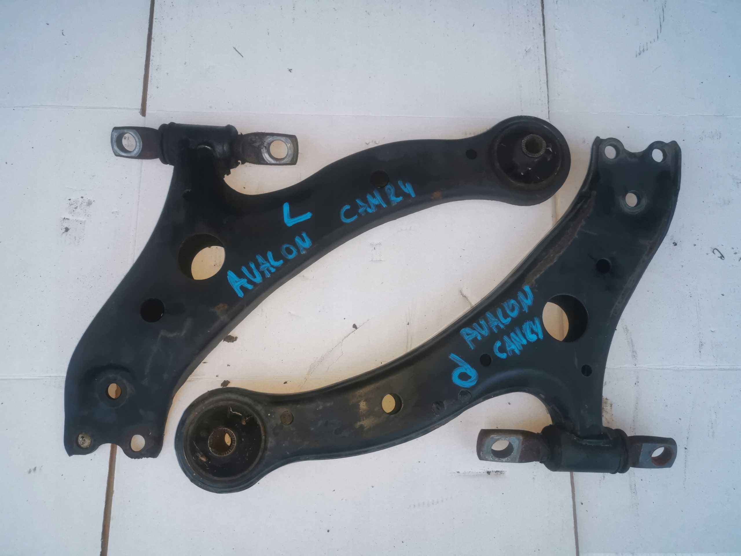 K500044 - ВАЖІЛЬ УПРАВЛІННЯ ПЕРЕДНІЙ ЛІВИЙ ПРАВИЙ TOYOTA CAMRY 2.5