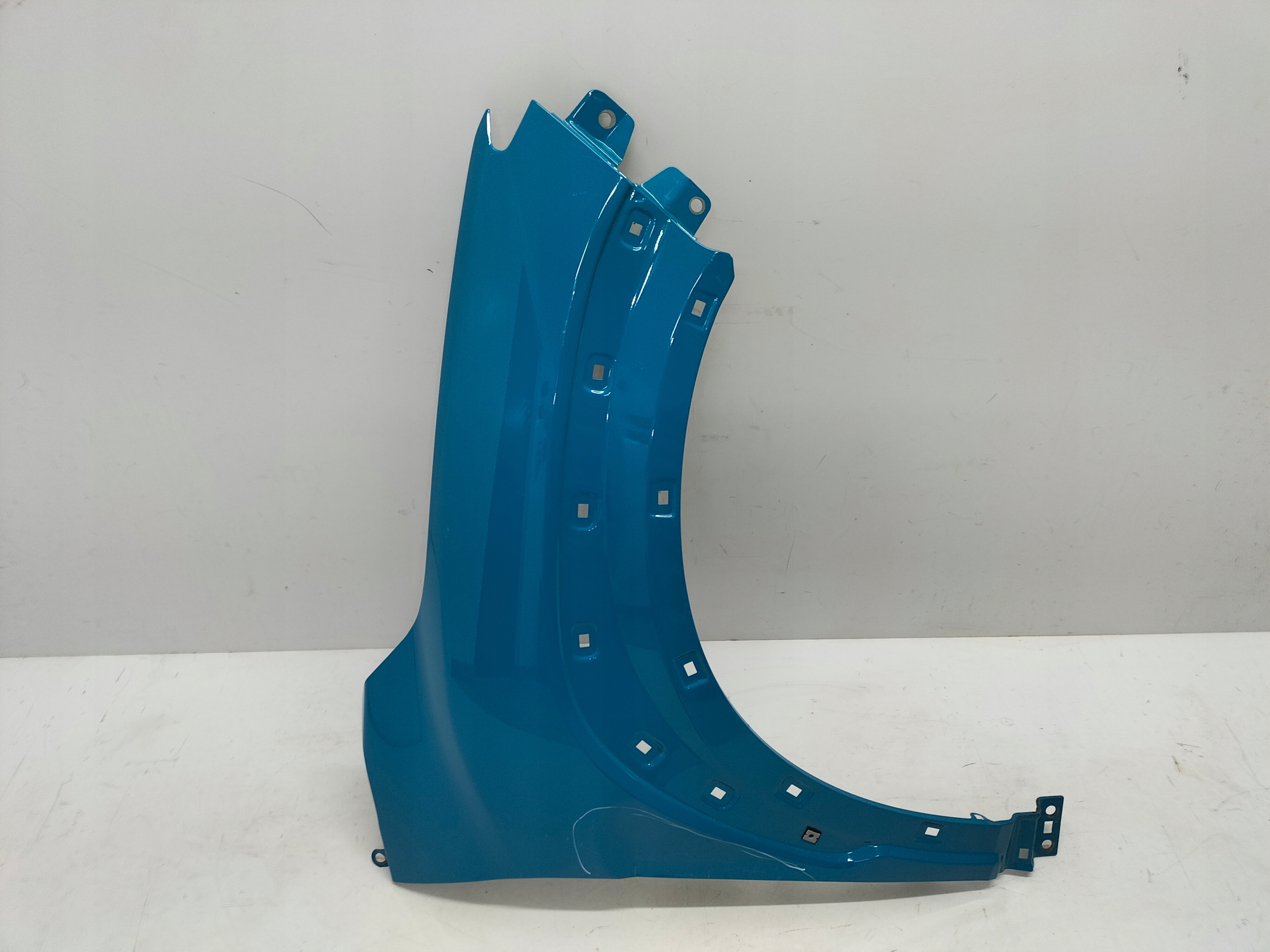 fender front front right HYUNDAI KONA 17