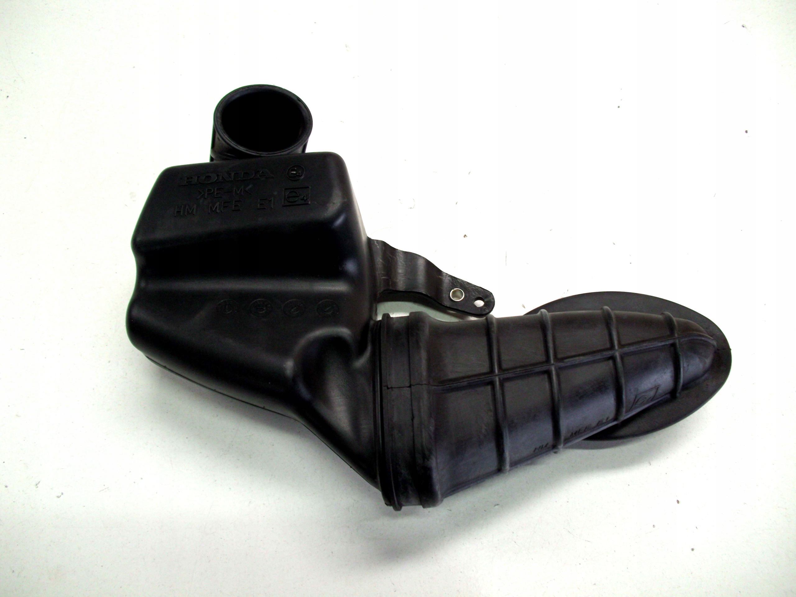 Повітрозабірник впускний повітряний фільтр HONDA SHADOW SPIRIT 08r