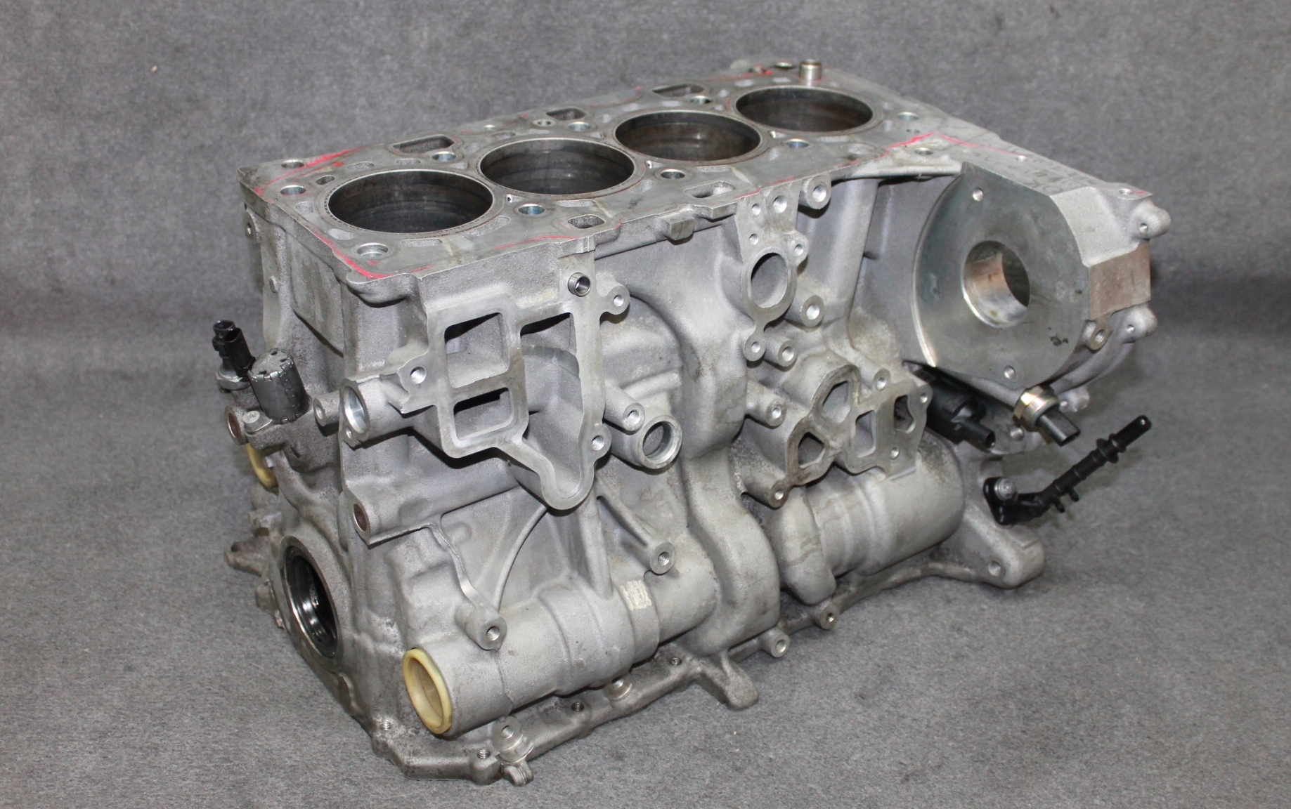 BMW MINI F54 F60 F40 F46 X1 F48 X2 F39 1.8D B47C20B BLOK SILNIKA - 8579488