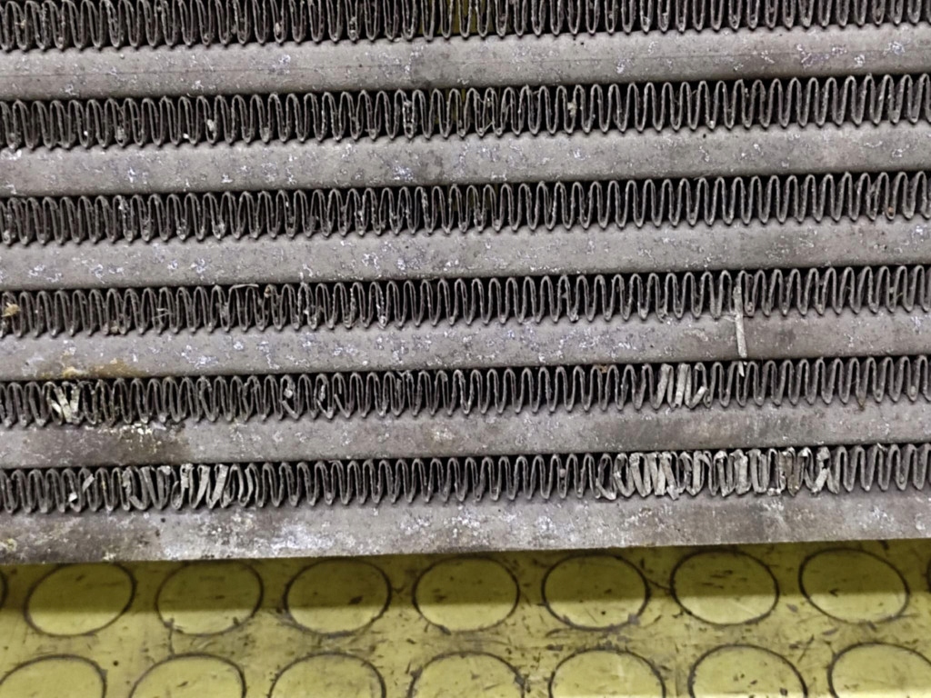 TOYOTA AURIS 2.0 D INTERCOOLER JD1271002541