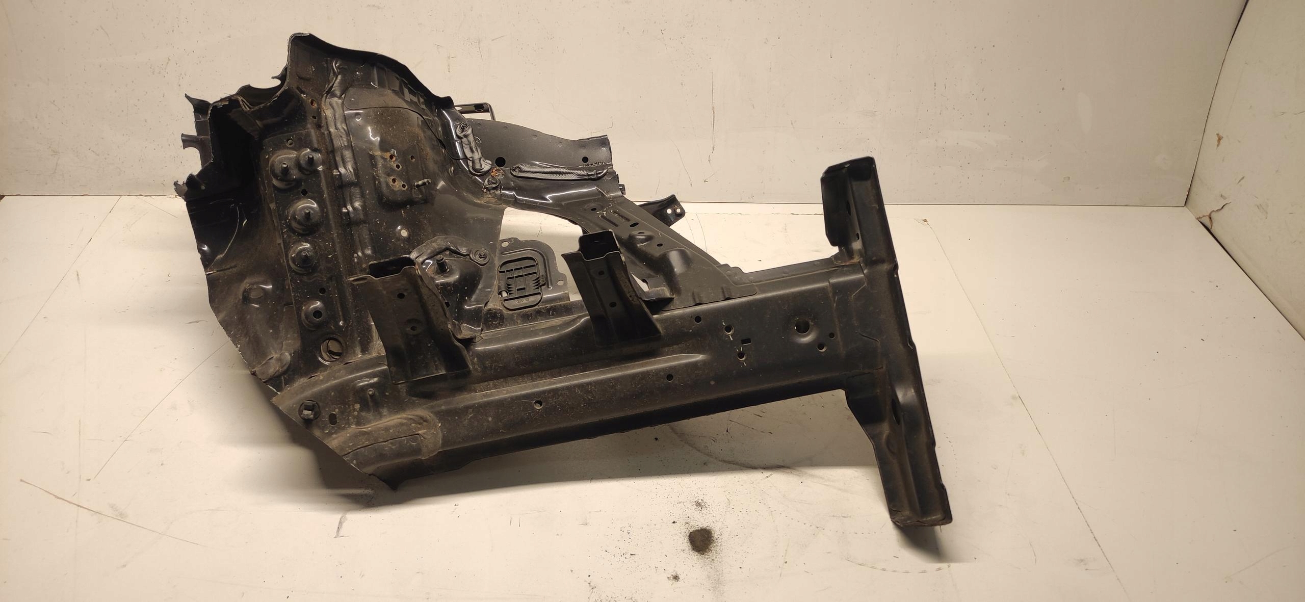 KIA RIO IV V quarter quarter FARTUCH left left front front 17-24