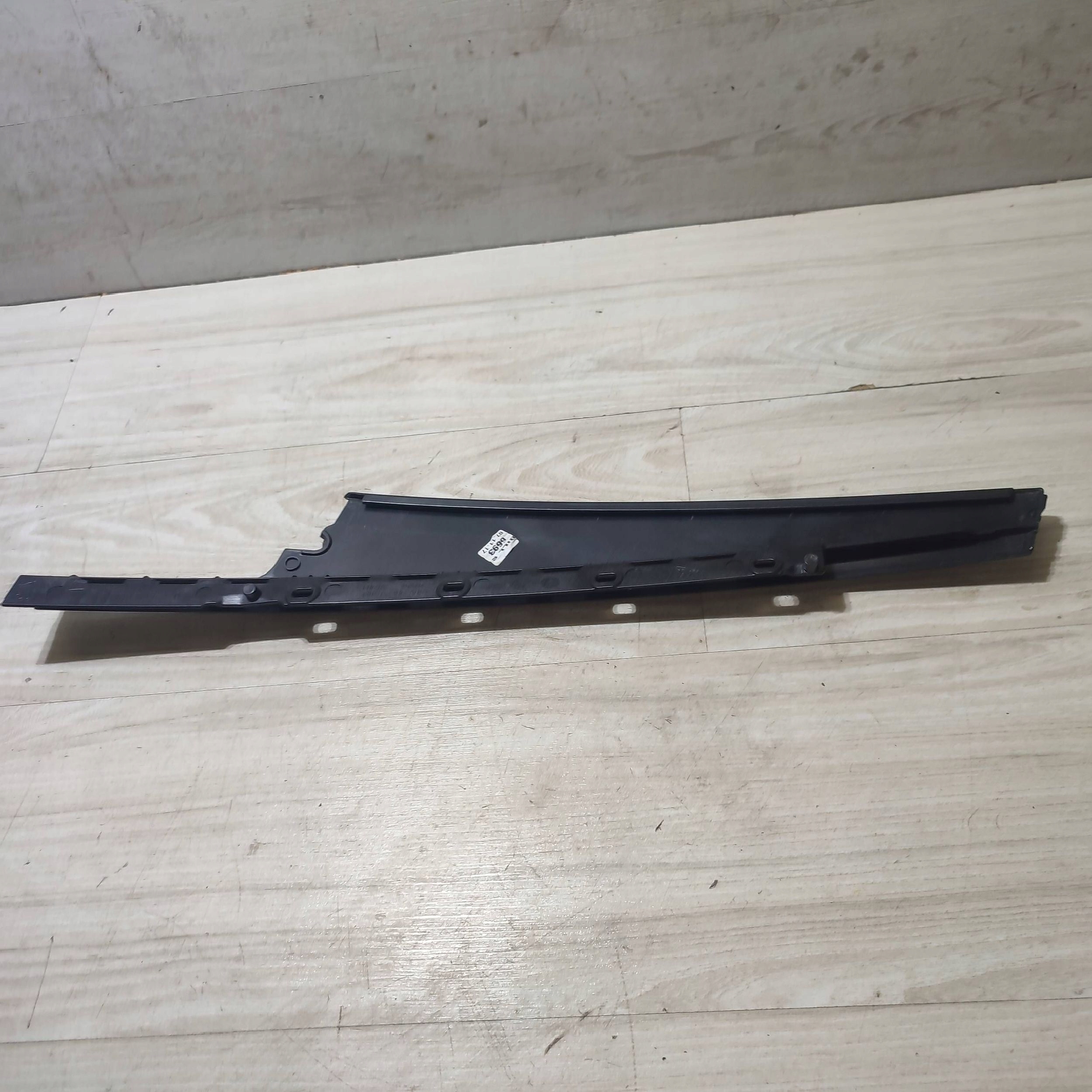 moulding door przednich front side left Jaguar F-Pace HK8320555A