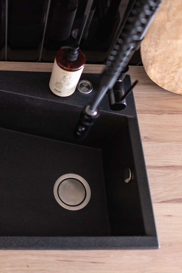 SYFON ZLEWU 1-KOMOROWEGO 3,5'' AUTOMATYCZNY KOREK Kod producenta OKS 163T