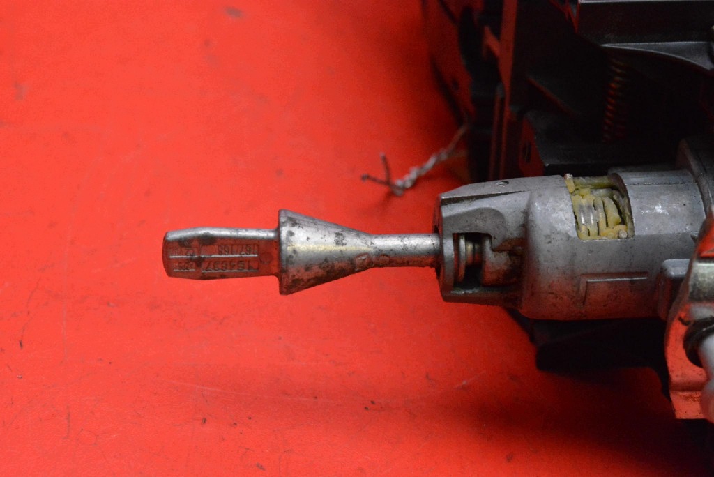 handle left front front LB9A 5N0837885H VW UP 1 and 11-20