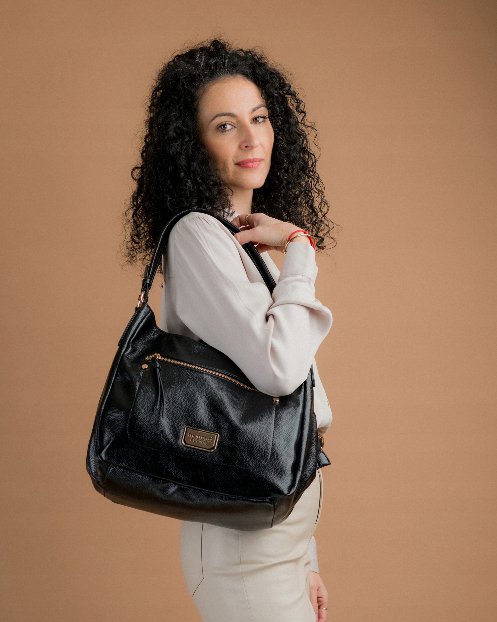 Torebka MONNARI SHOPPER Listonoszka Worek NA RAMIĘ Czarna PASEK Premium EAN (GTIN) 5904528692981