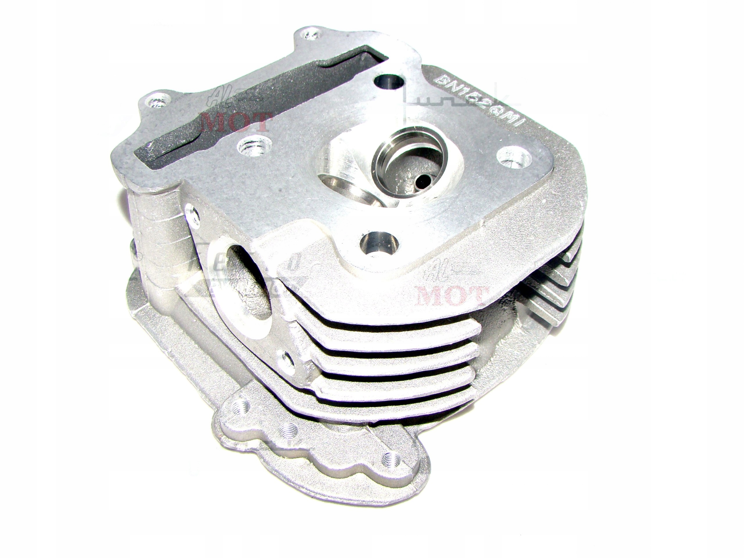 T63004 - ГОЛОВКА ДВИГАТЕЛЯ 4-ТАКТНЫЙ FERRO 125CCM НЕПОЛНАЯ