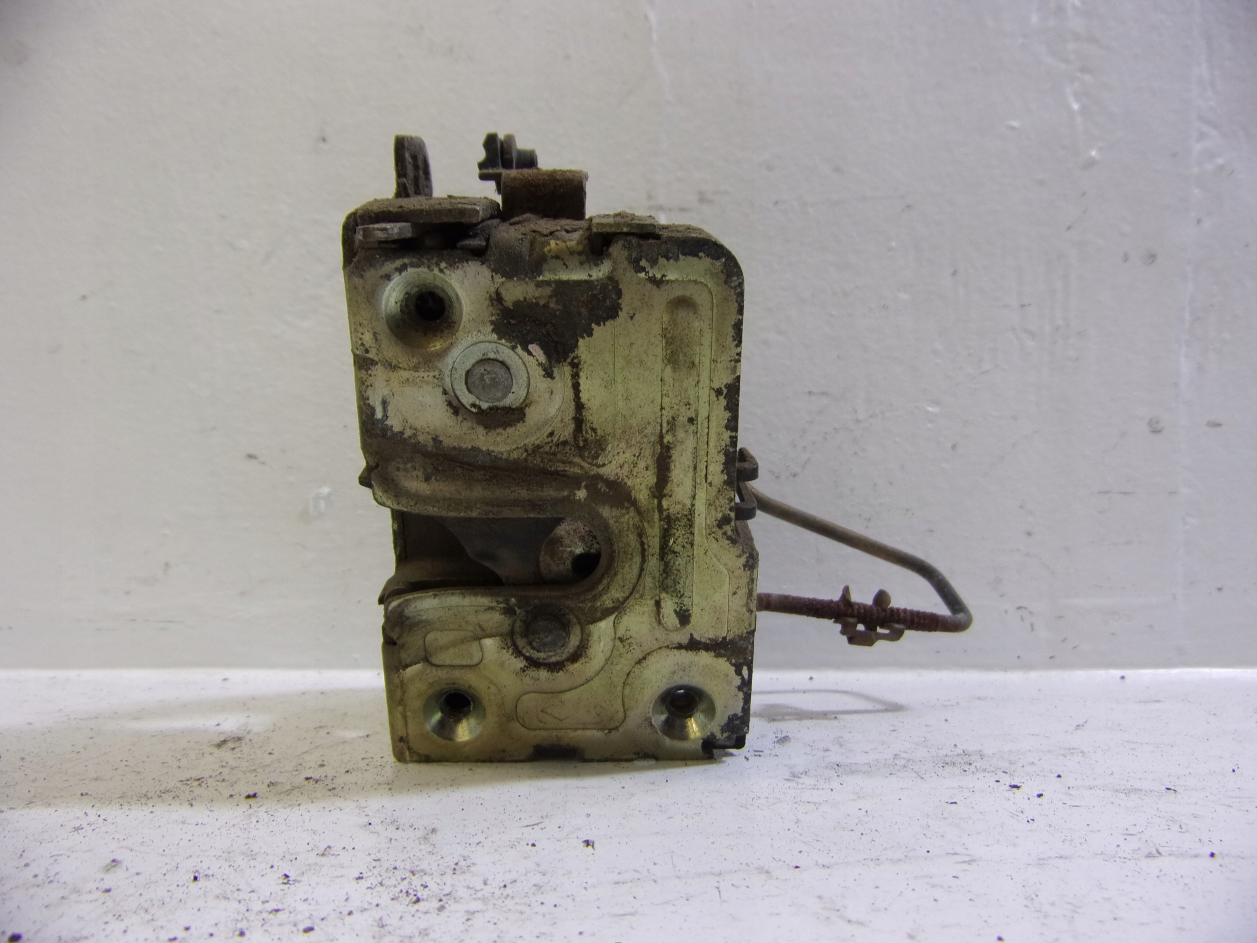lock door CENTRALNY right rear part rear DACIA LOGAN