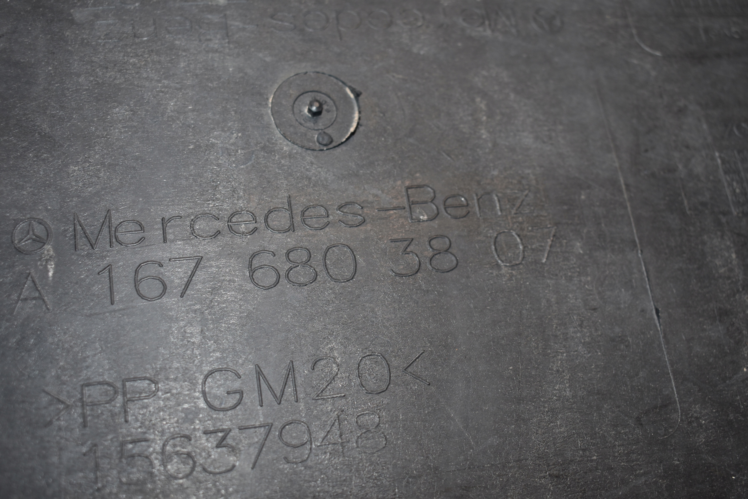 IDEALNA cover below engine MERCEDES X167 1