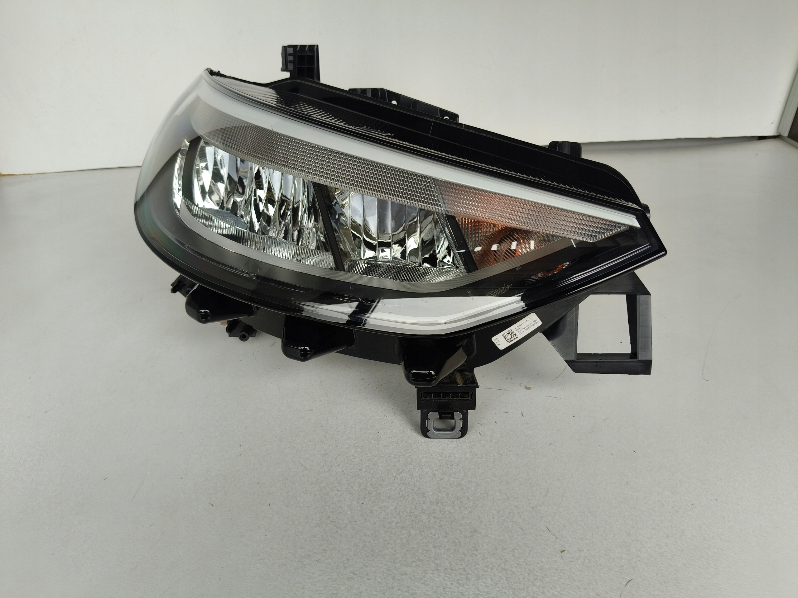 light right REFLEKTOR VW ID3 10A 21- FULL LED