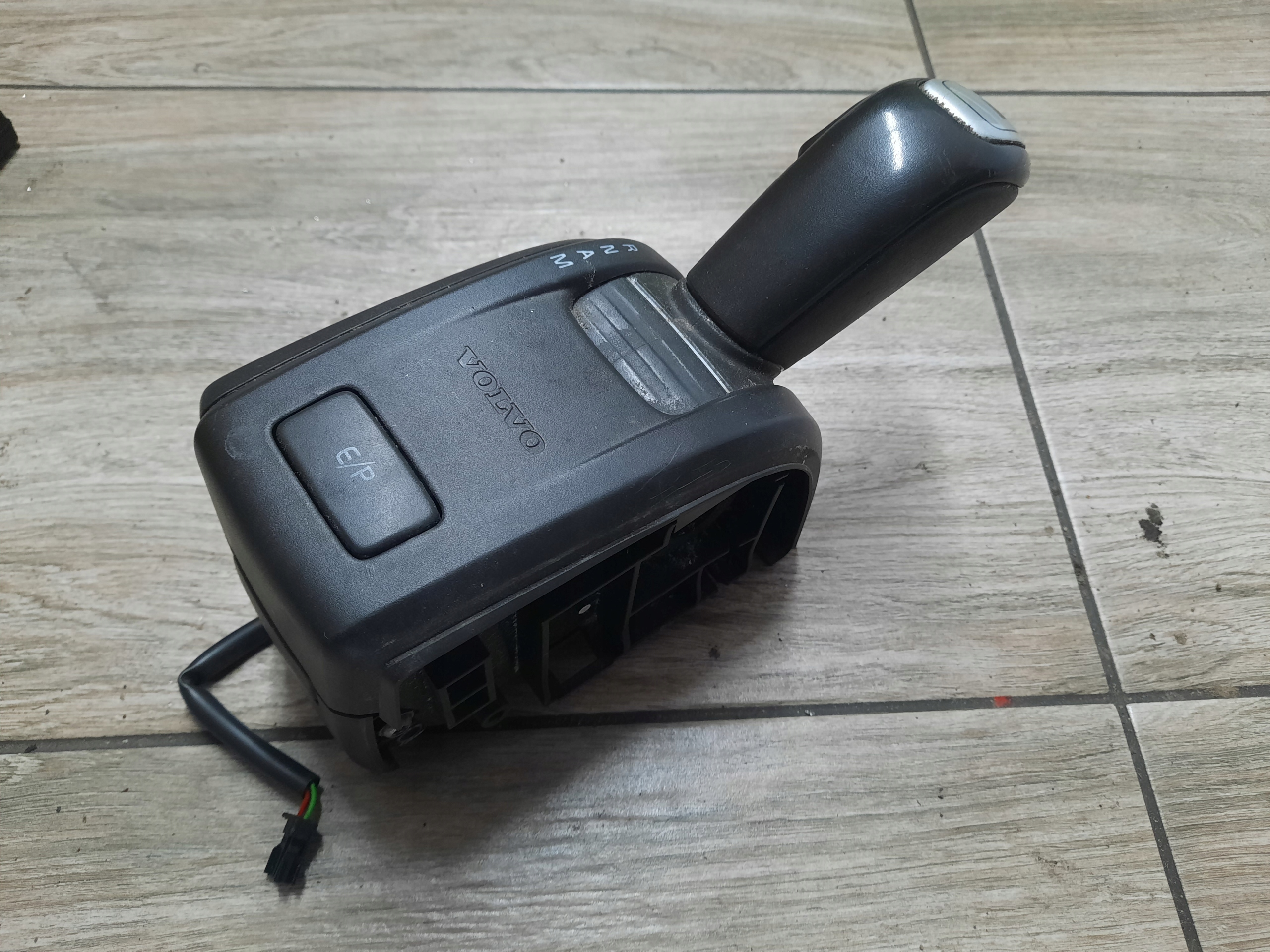 JOYSTICK ZMIANY BIEGÓW GAŁKA LEWAREK VOLVO FH FM 4