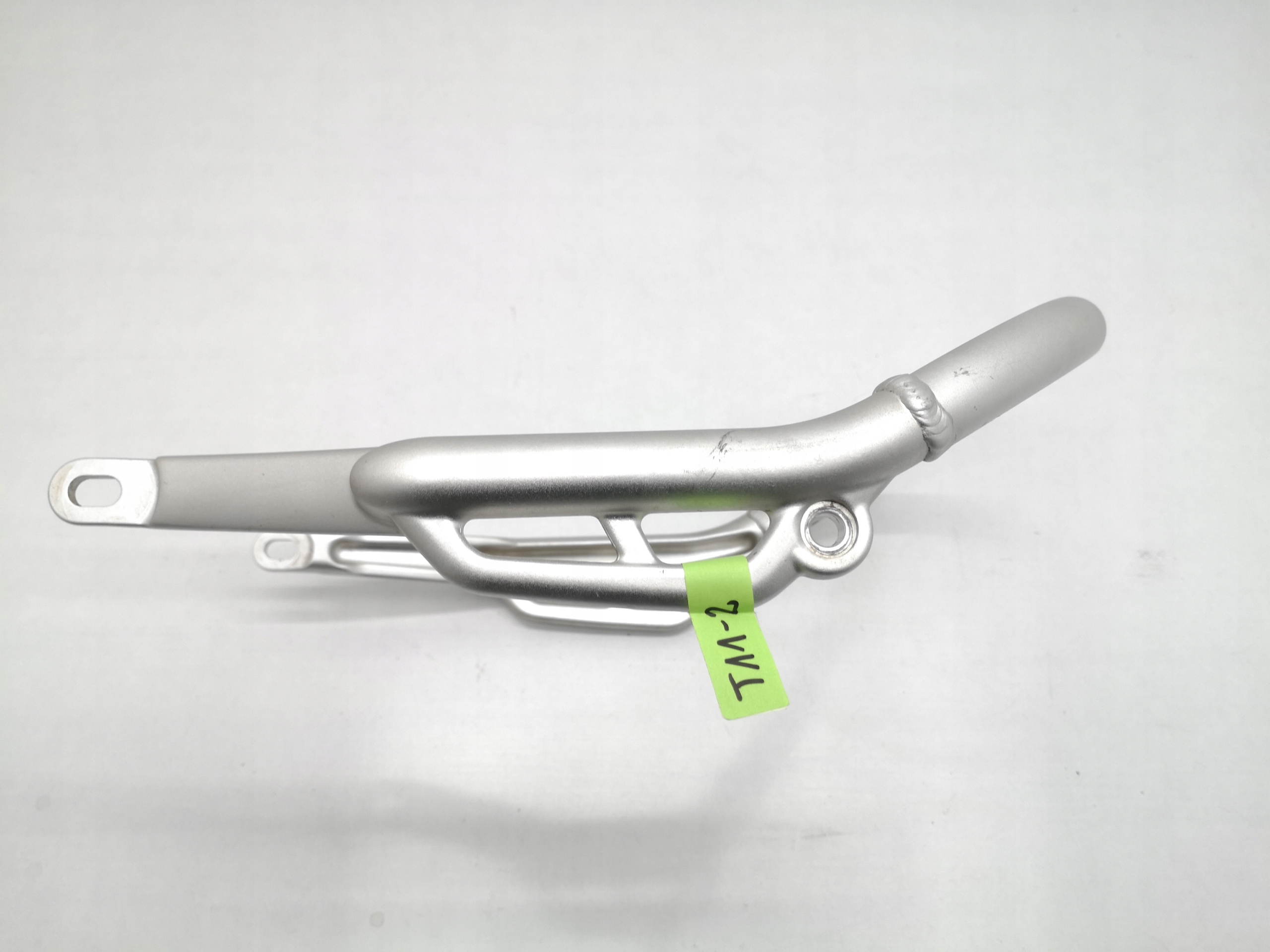 SCRAMBLER 1200 UCHWYT PASAZERA RACZKA T2309276 Part manufacturer Triumph oryginalne OE