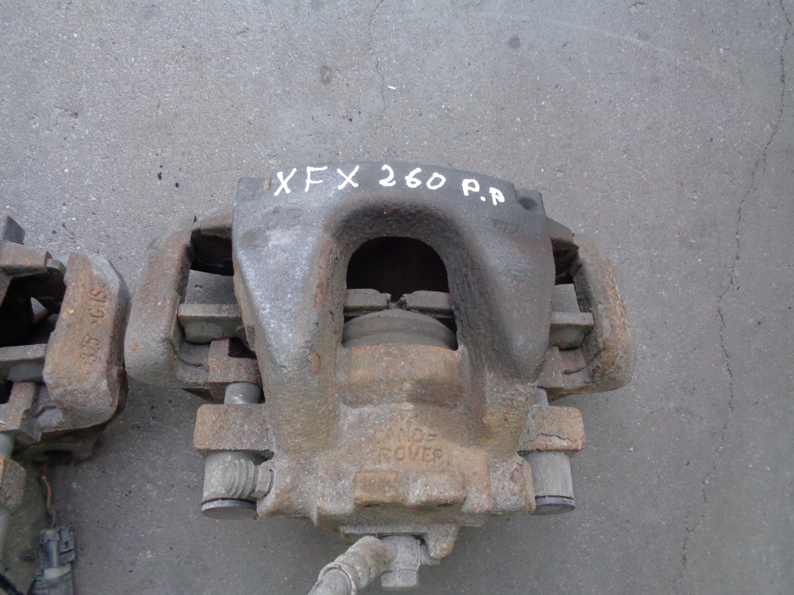 caliper front left right JAGUAR XF II X260 2.0 D