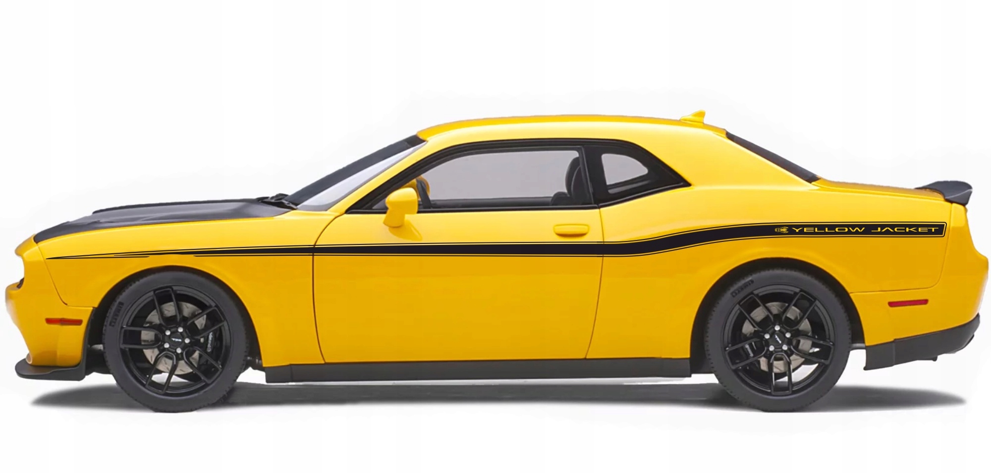 Tuningové nálepky na Dodge Challenger Yellow Jacket