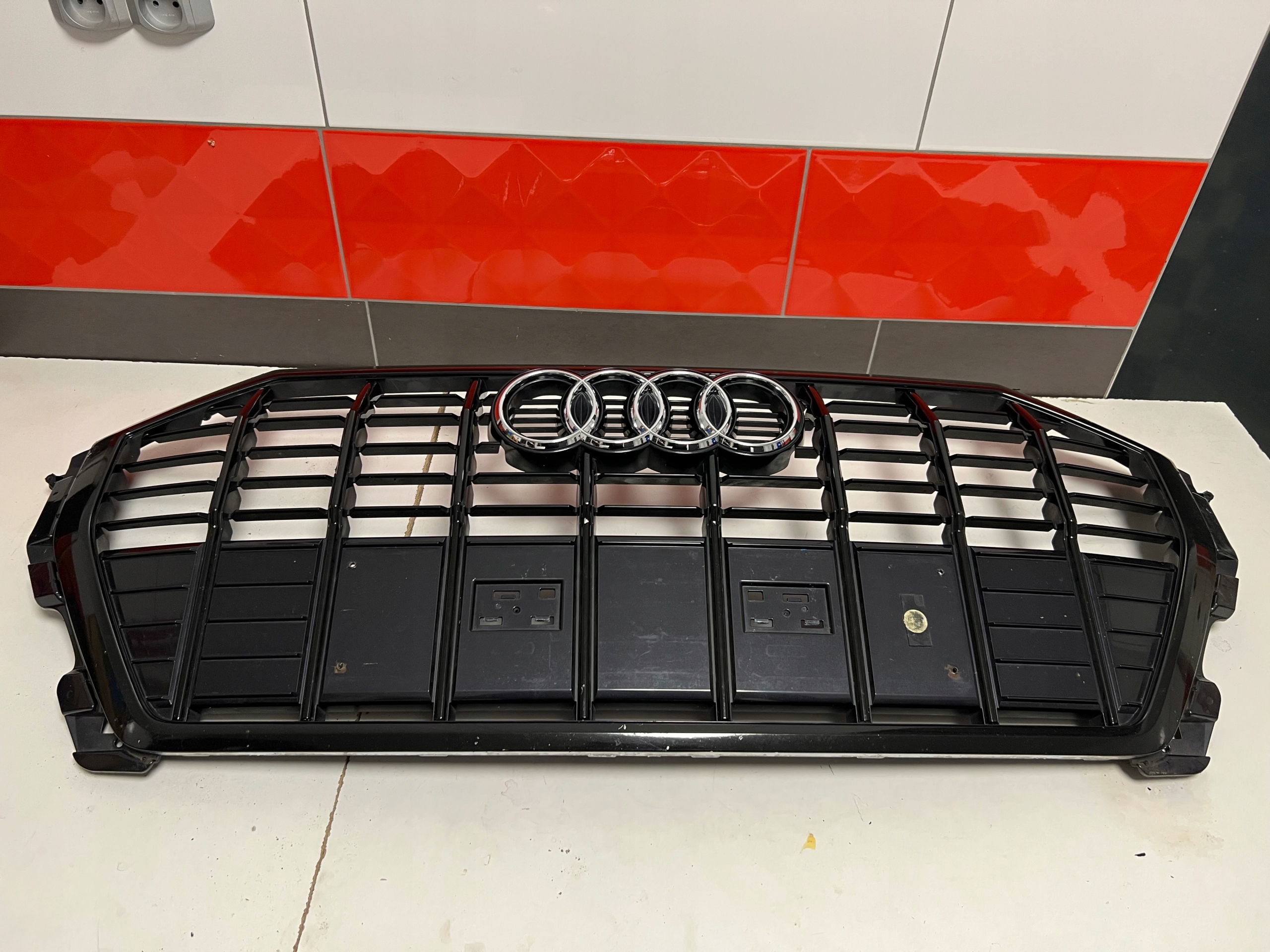 Audi Q3 Kühlergrill FRONTGRILL Kühlergitter 83A853651B0 - Thumbnail 6