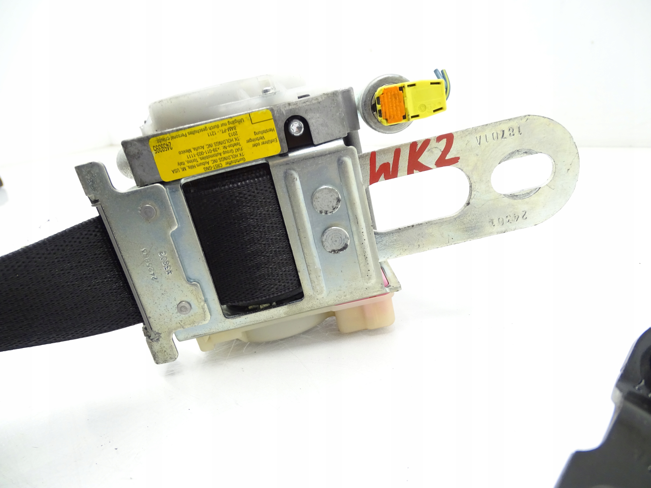 tension belt safety left front JEEP WK2 2458035 AD