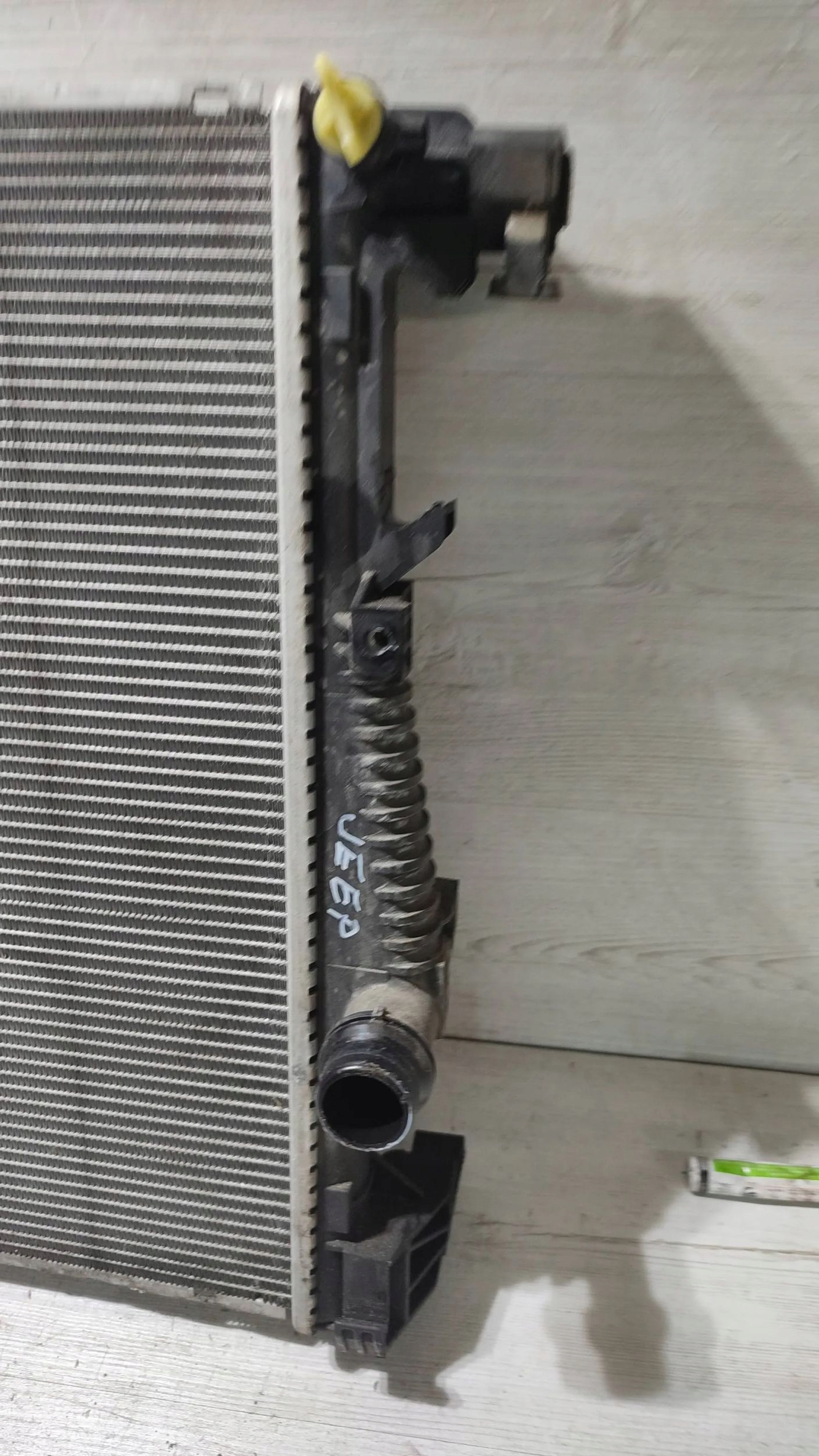 Jeep Cherokee 2015 radiator